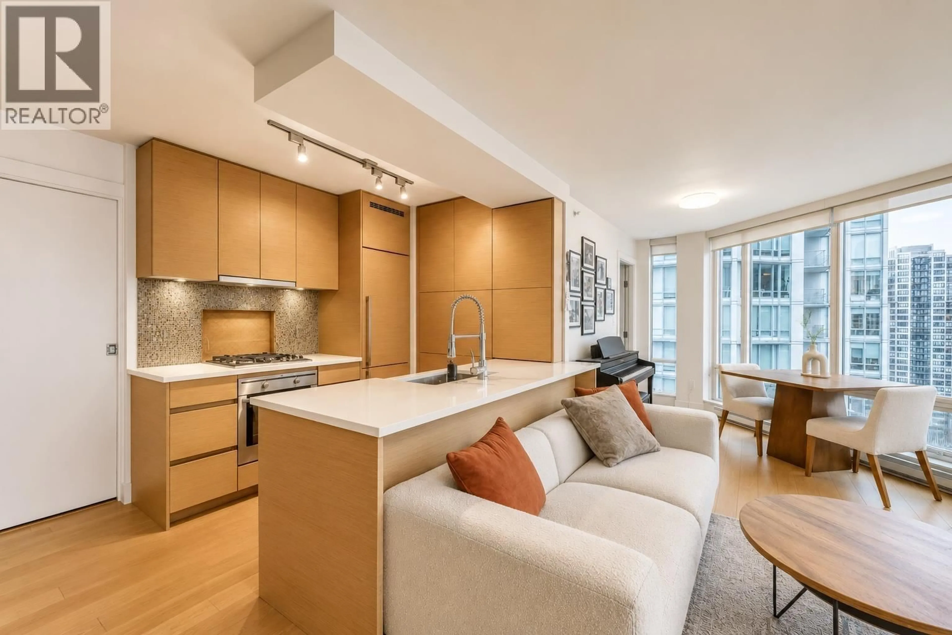 Open concept kitchen, unknown for 1901 - 565 SMITHE STREET, Vancouver British Columbia V6B0E4