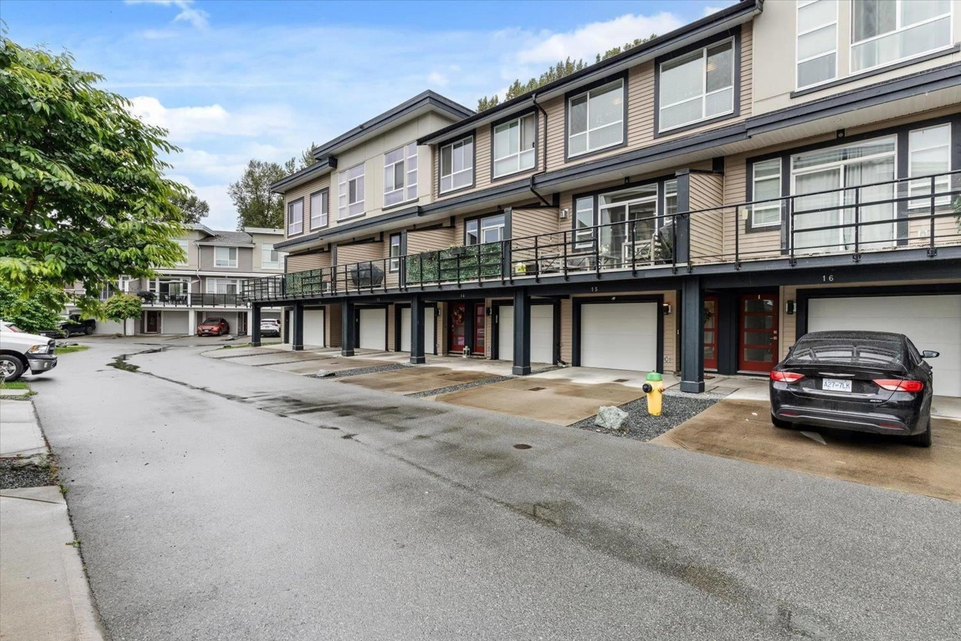 Patio, street for 15 - 8413 MIDTOWN WAY, Chilliwack British Columbia V2P2N1