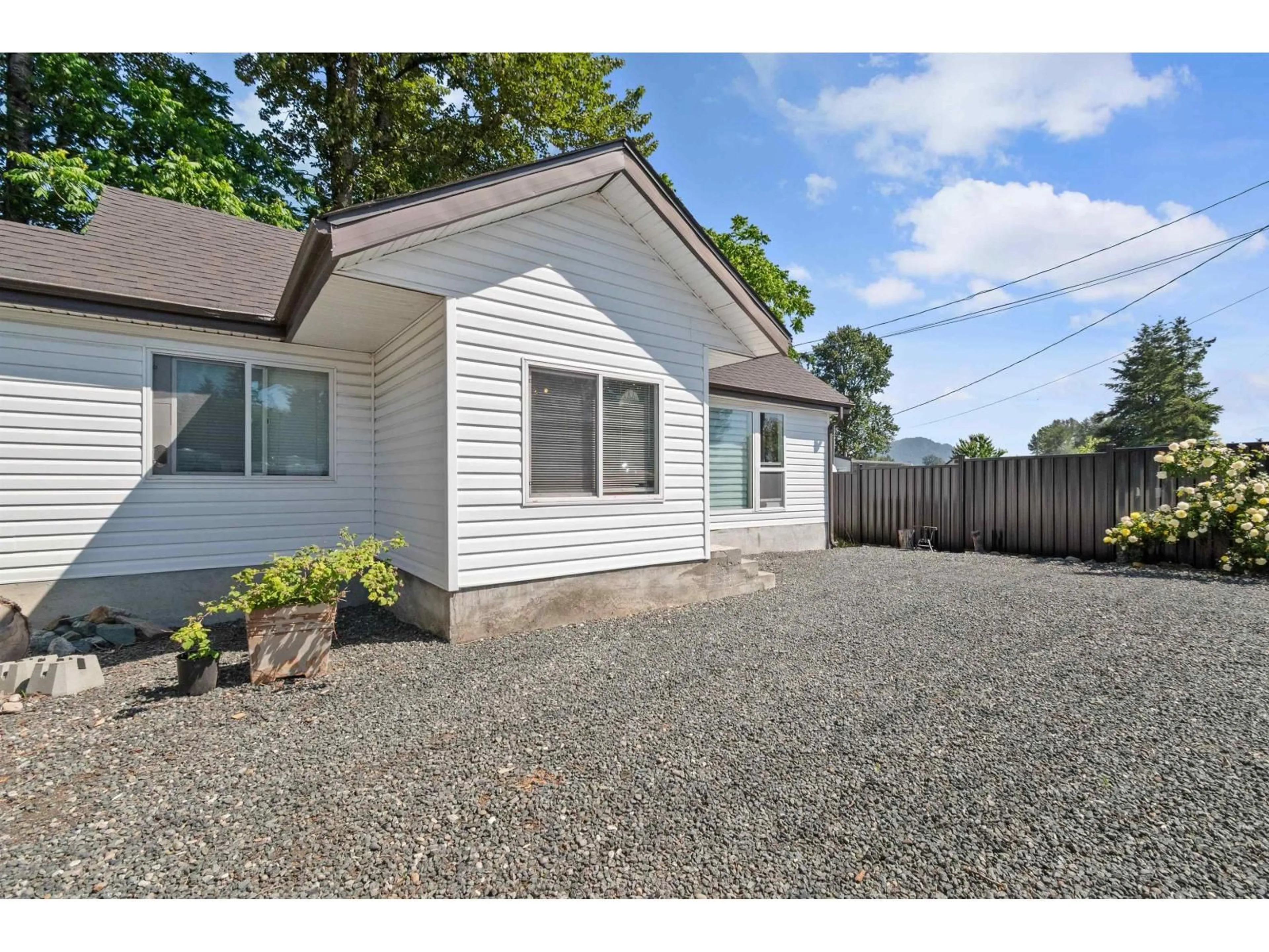 Unknown for 41023 YALE ROAD, Chilliwack British Columbia V2R4J2