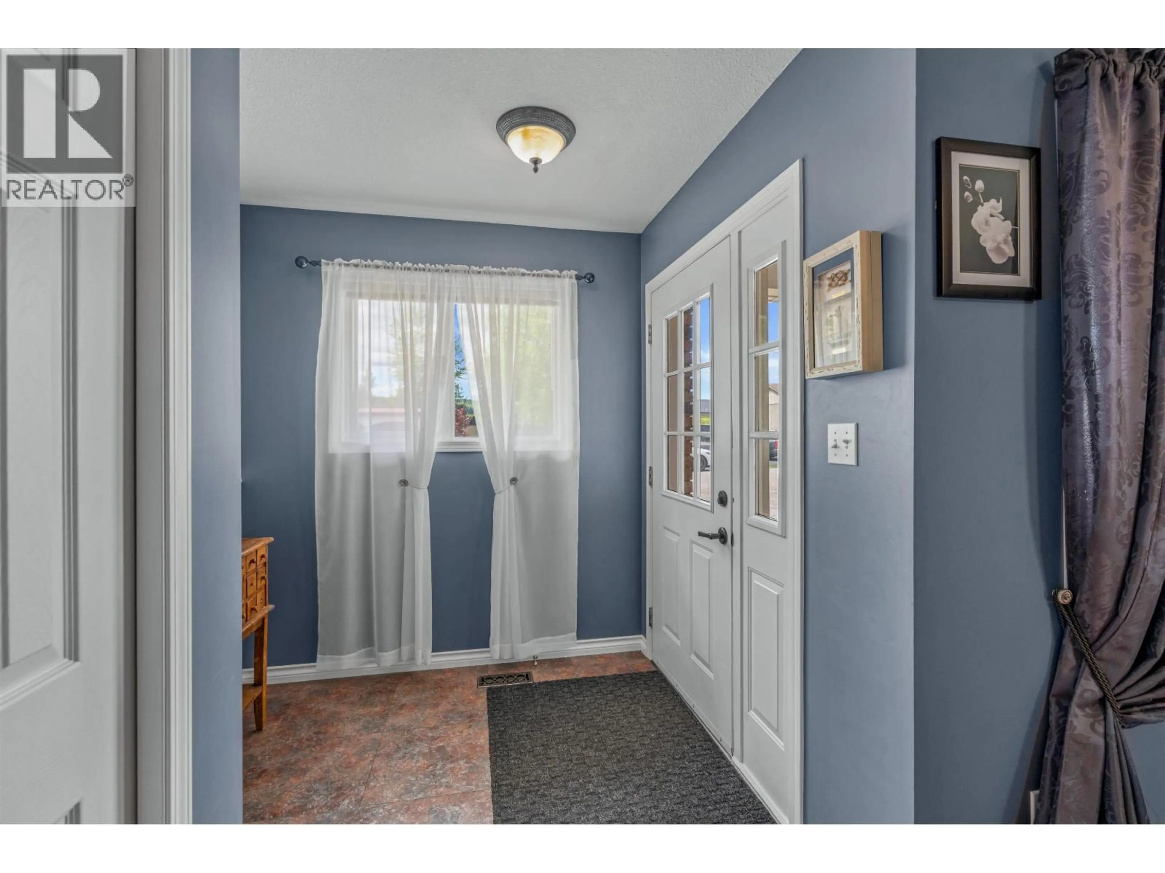 Indoor entryway for 2274 CHURCHILL ROAD, Prince George British Columbia V2K1C6