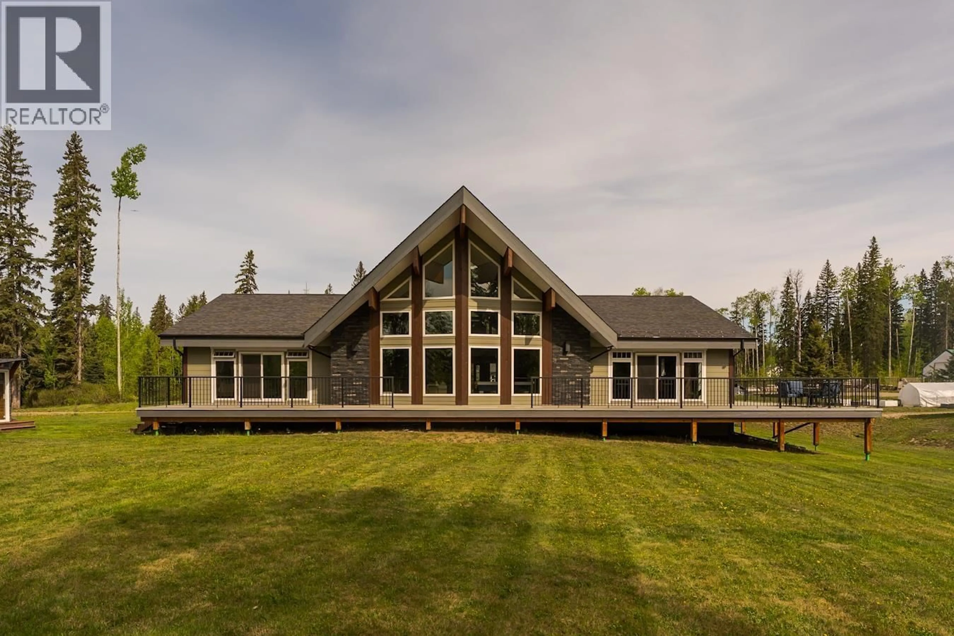 Home with vinyl exterior material, unknown for 4270 VISTA ROAD, Prince George British Columbia V0C1J0