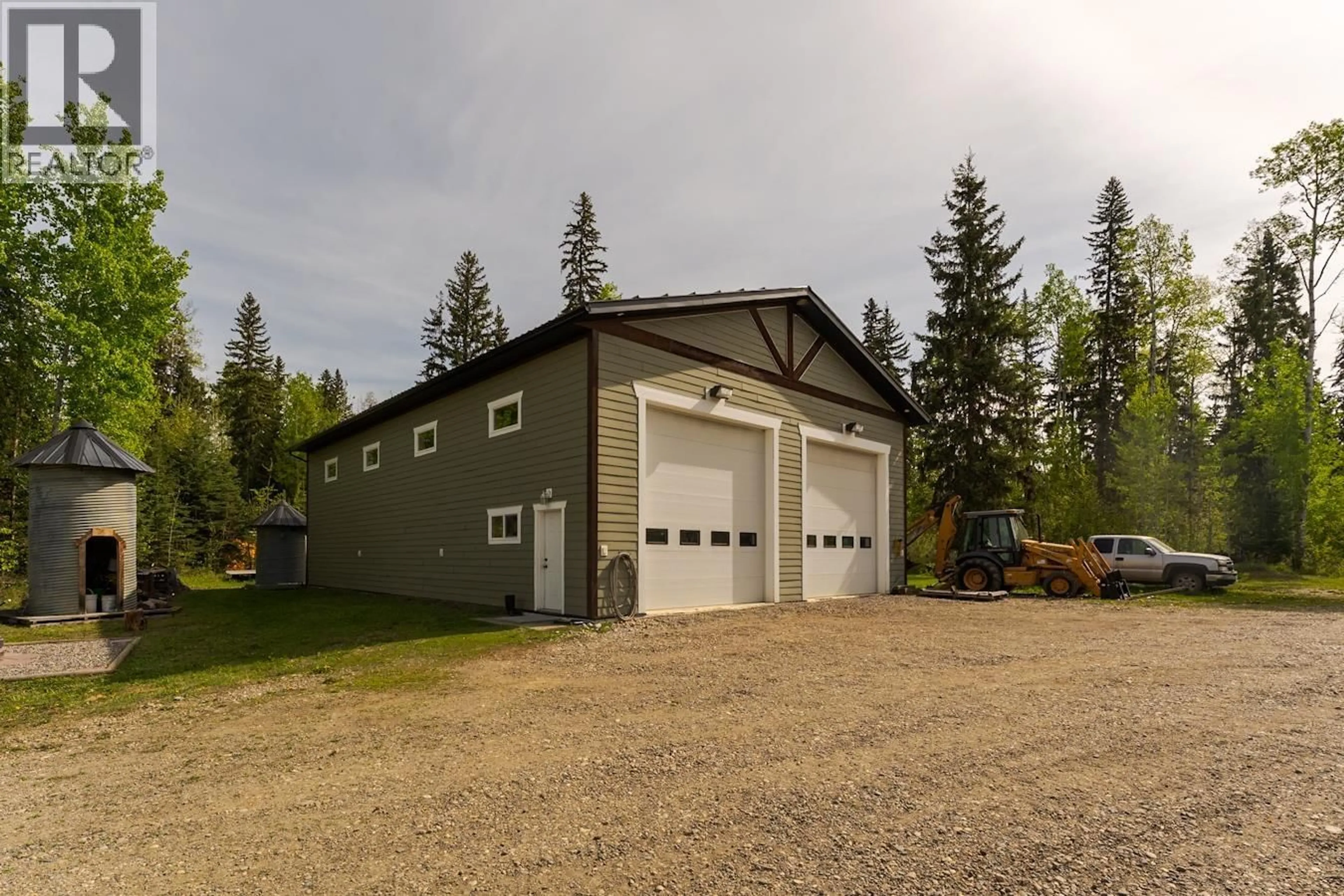 Indoor garage for 4270 VISTA ROAD, Prince George British Columbia V0C1J0