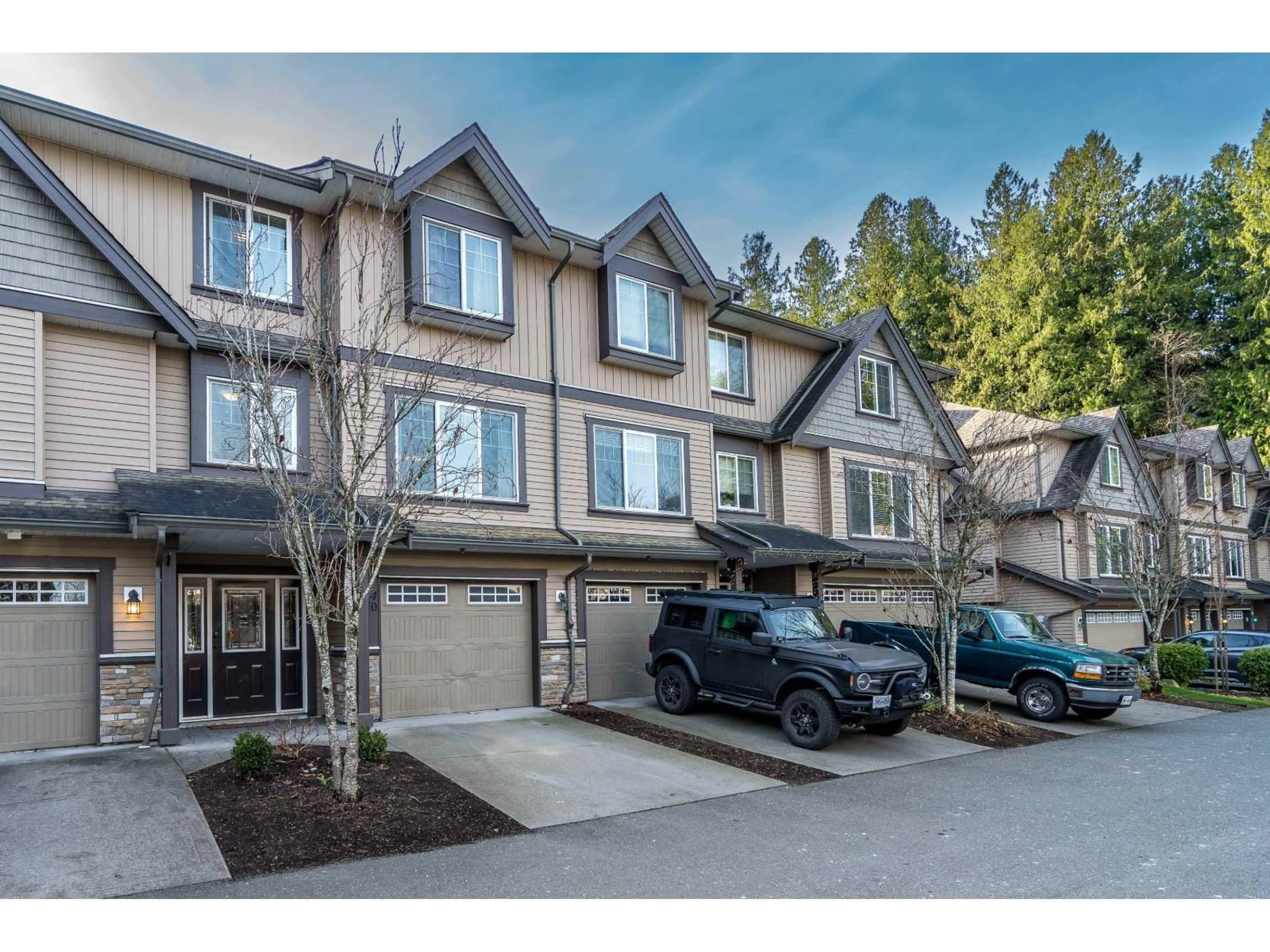 A pic from outside/outdoor area/front of a property/back of a property/a pic from drone, mountain view for 40 - 46791 HUDSON ROAD, Chilliwack British Columbia V2R0L5