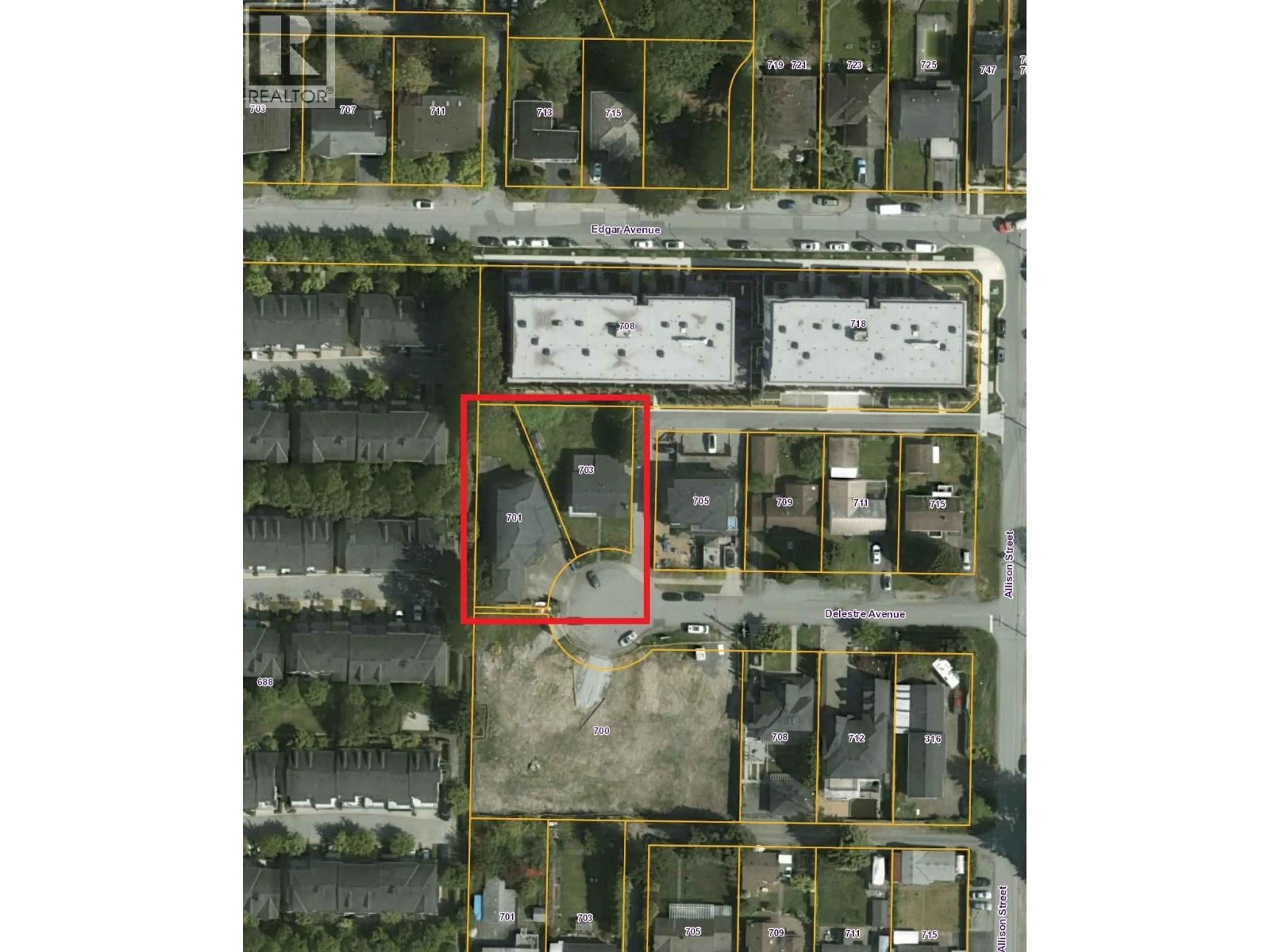 A pic from outside/outdoor area/front of a property/back of a property/a pic from drone, street for 703 DELESTRE AVENUE, Coquitlam British Columbia V3K2G1