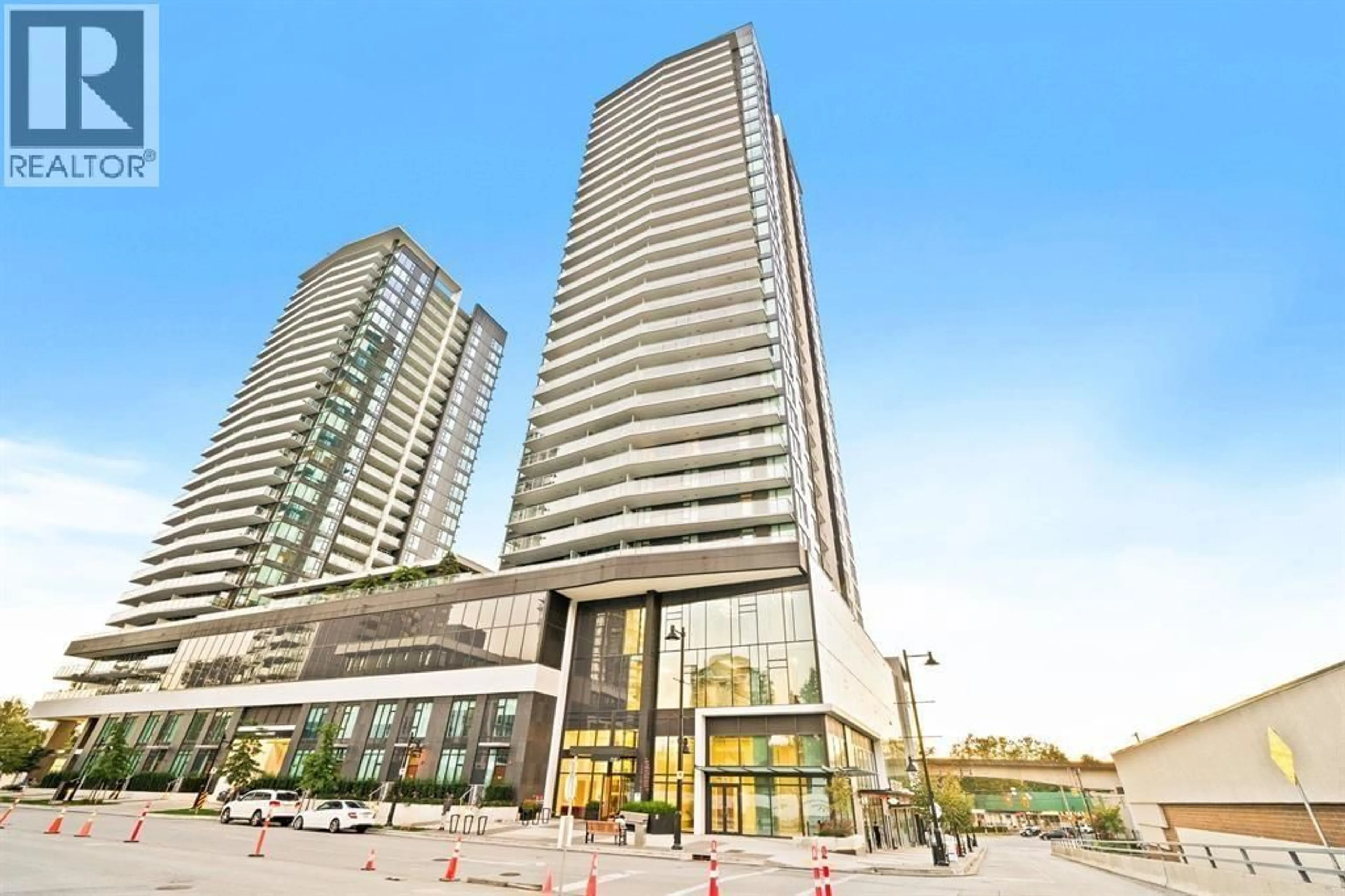 Indoor foyer for 1008 - 318 ALDERSON AVENUE, Coquitlam British Columbia V3K0J1