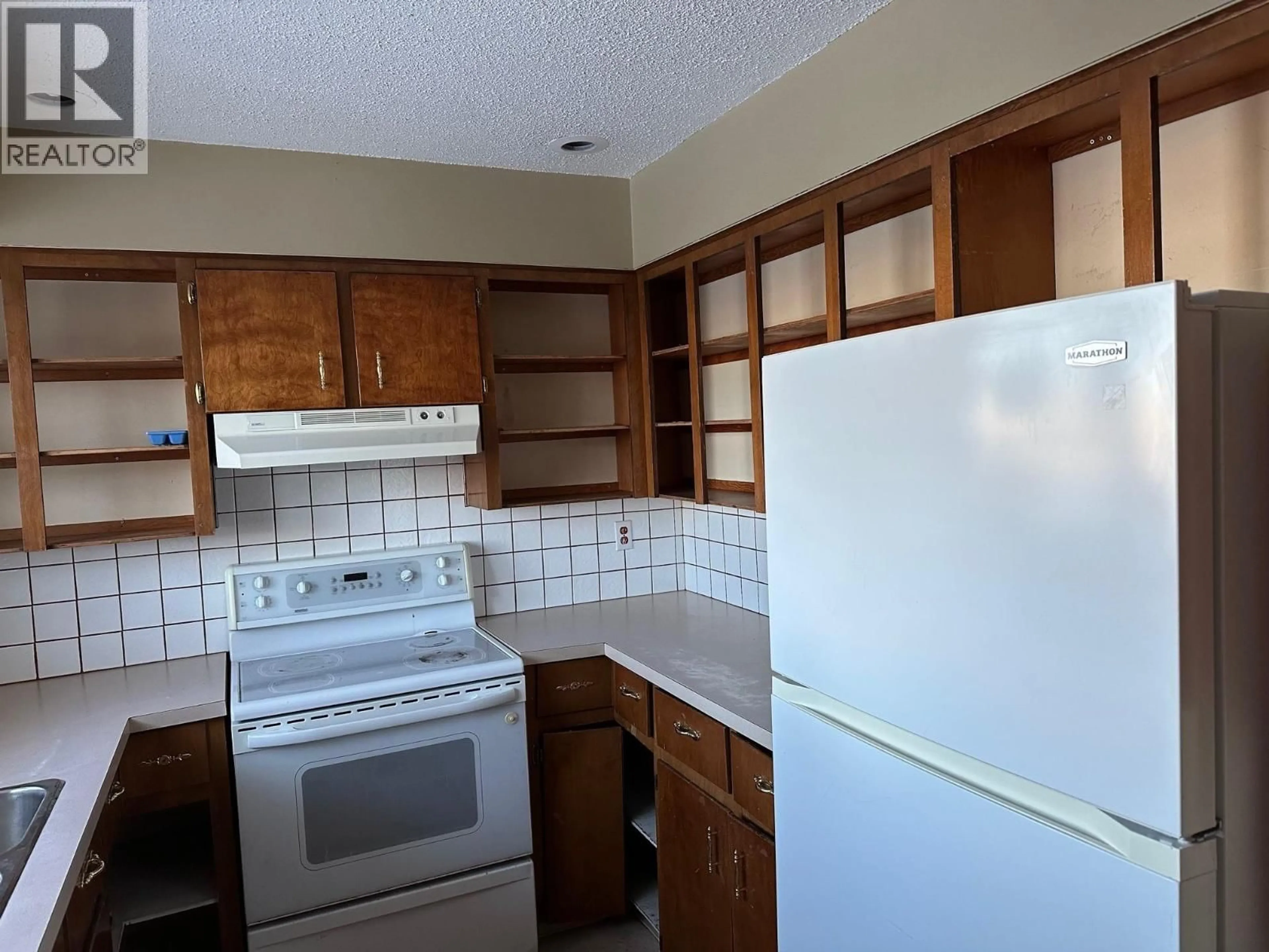 Standard kitchen, unknown for 11308 89A STREET, Fort St. John British Columbia V1J5N3