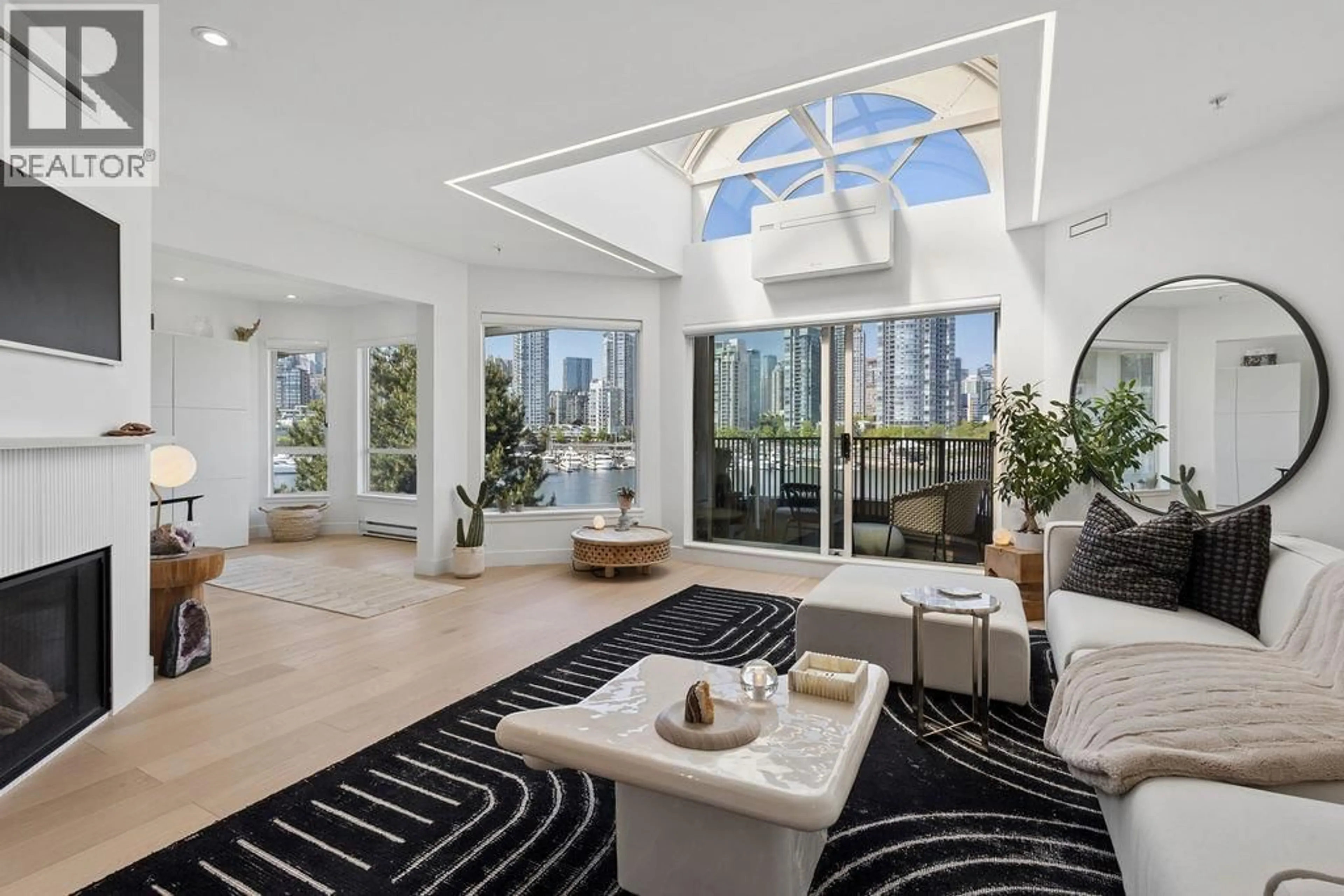 Indoor foyer for PH 409 - 1859 SPYGLASS PLACE, Vancouver British Columbia V5Z4K6