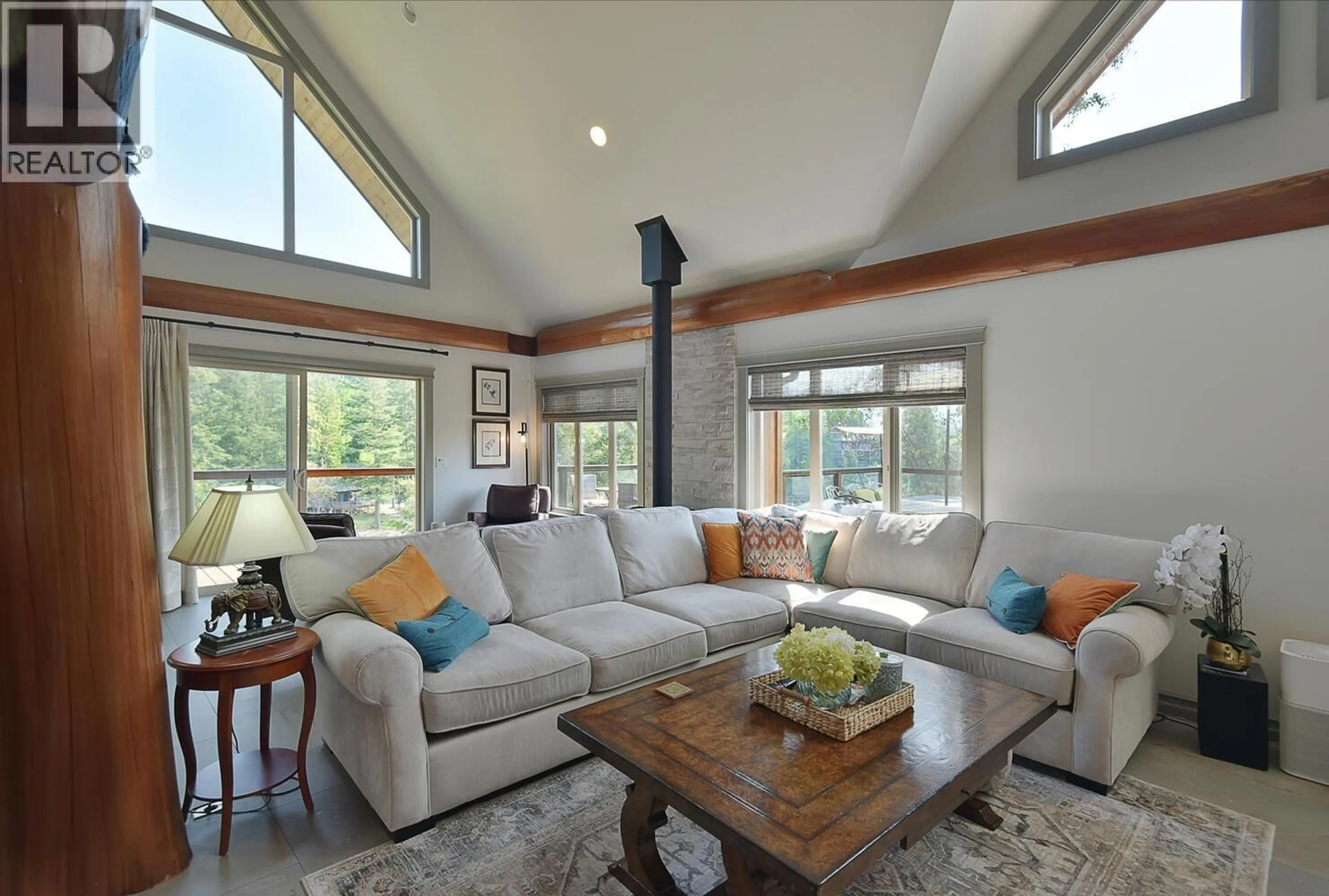 Living room with furniture, unknown for 18 - 4622 SINCLAIR BAY ROAD, Garden Bay British Columbia V0N1S1