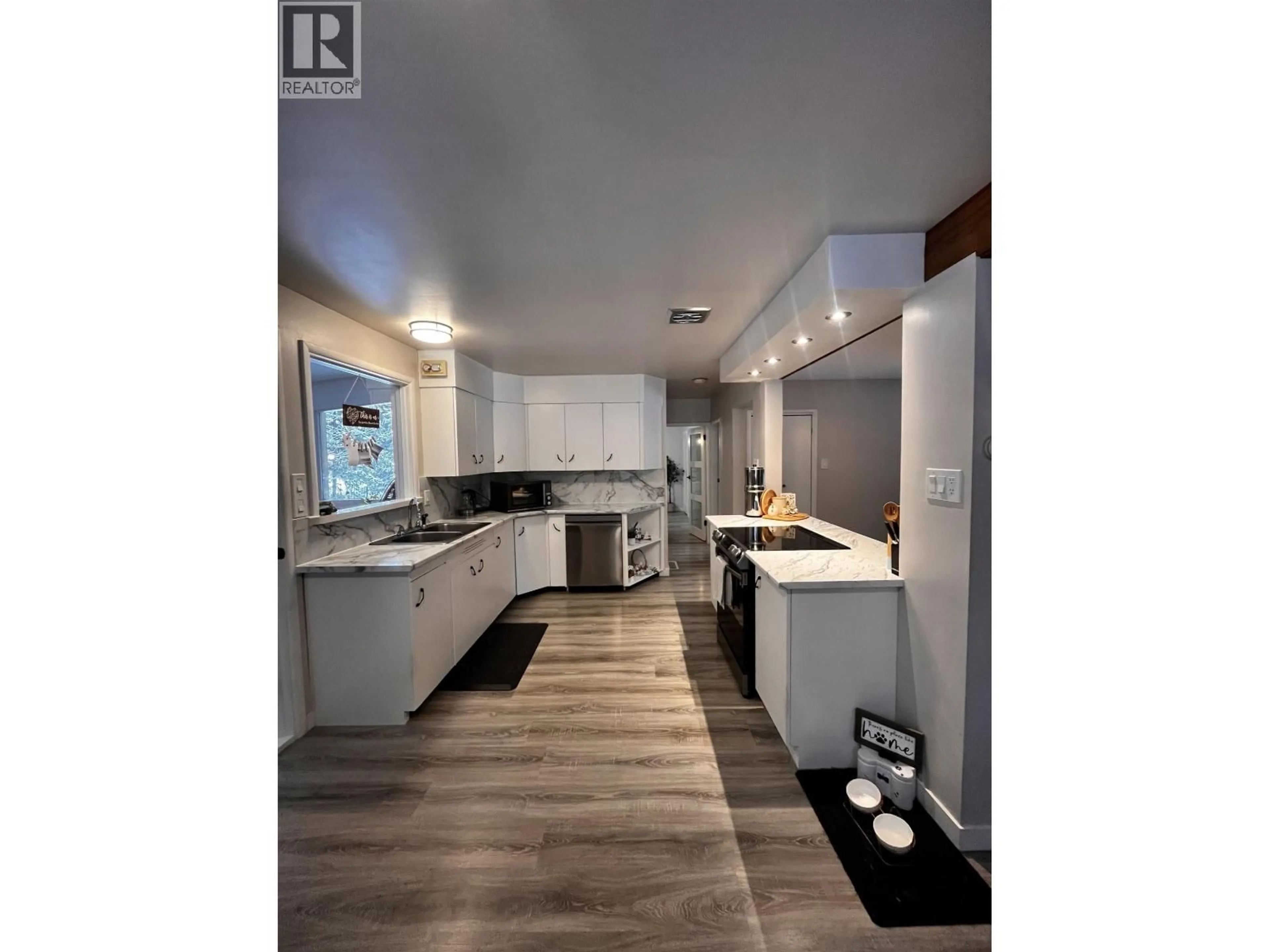 Open concept kitchen, unknown for 5609 LEHMAN STREET, Prince George British Columbia V2K1T8