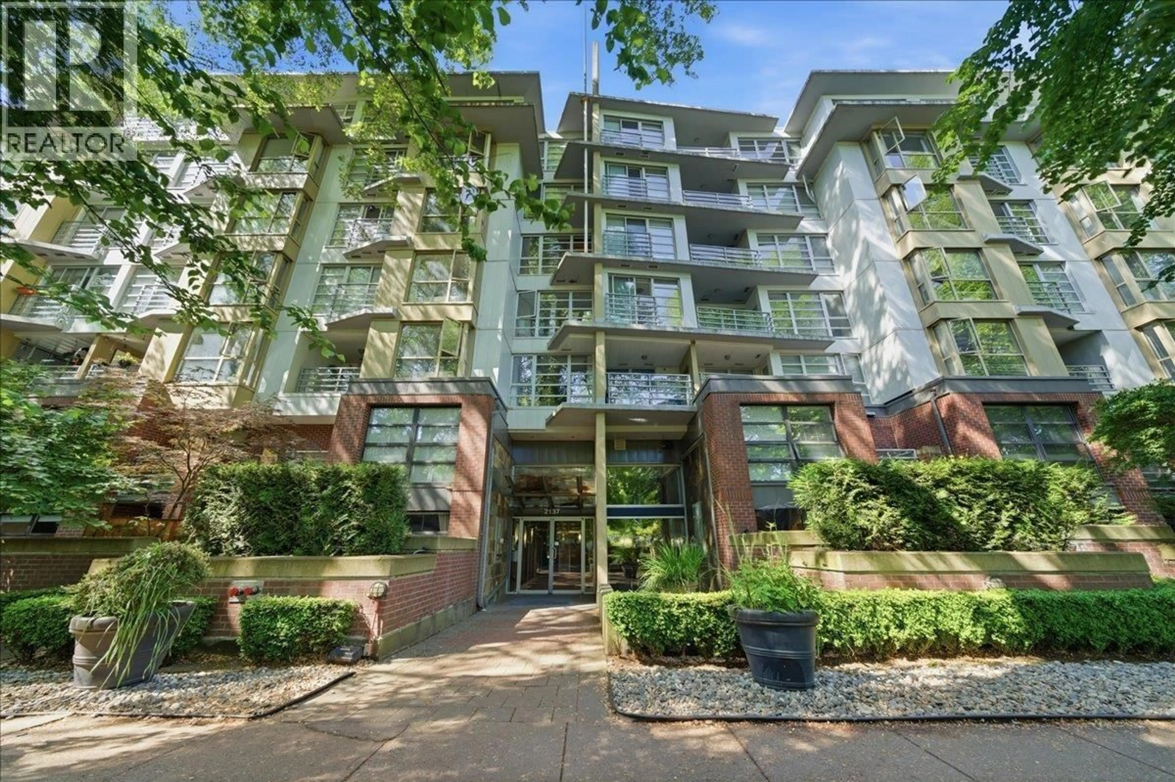 Unknown for 310 - 2137 10TH AVENUE, Vancouver British Columbia V6K4W4
