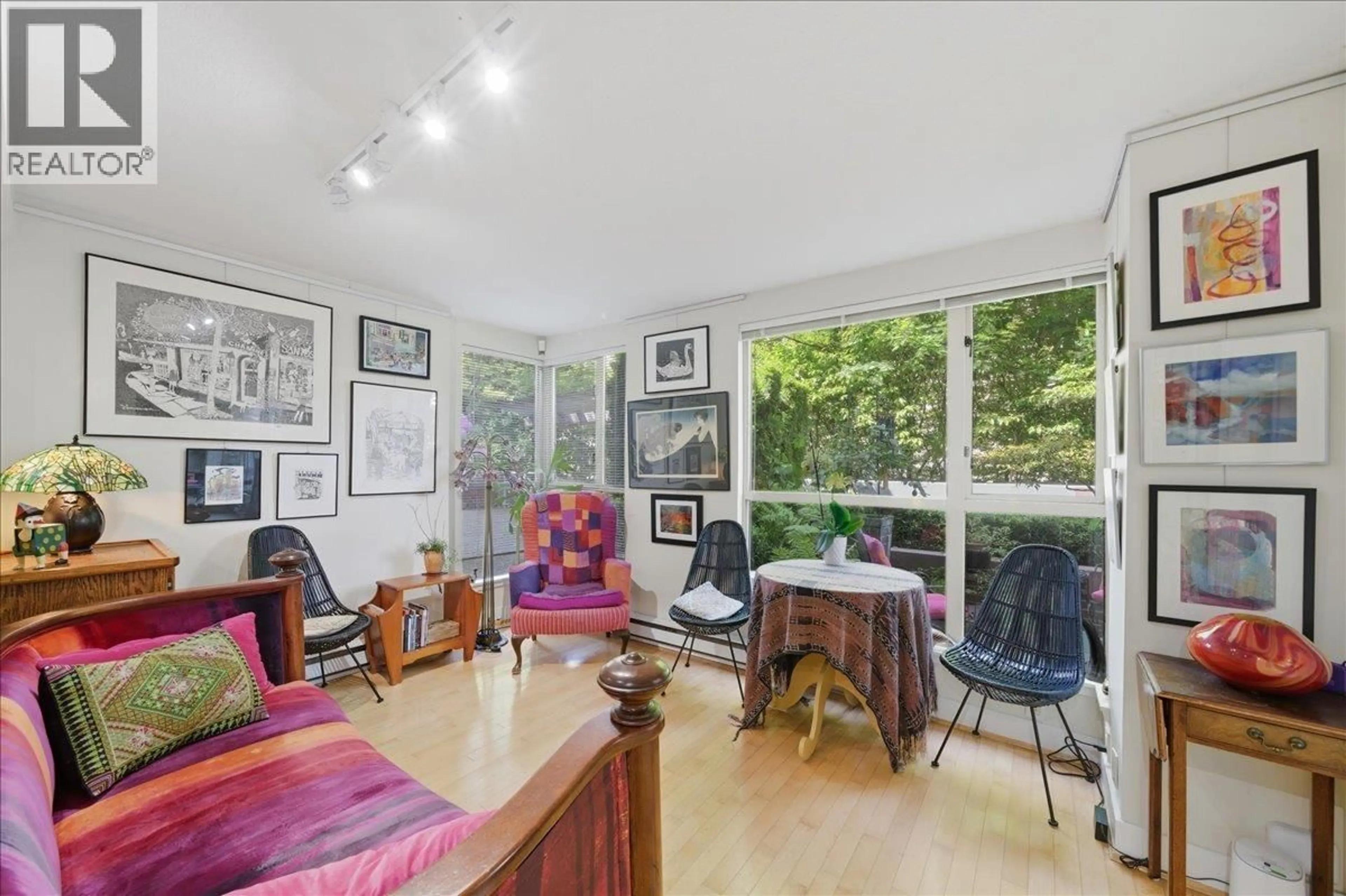 A pic of a room for 310 - 2137 10TH AVENUE, Vancouver British Columbia V6K4W4