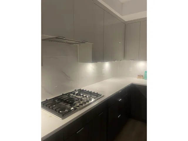 406 - 14438 72 AVENUE, Surrey 3