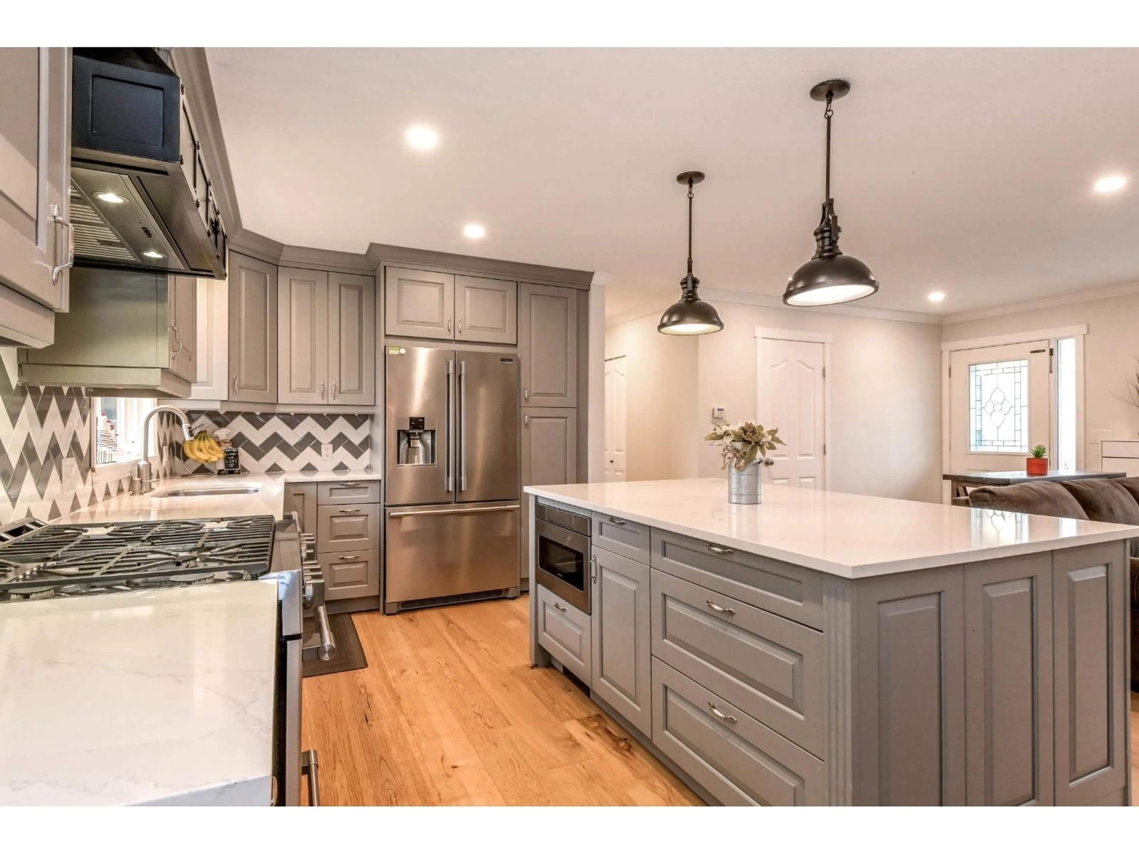 Open concept kitchen, unknown for 27192 34 AVENUE, Langley British Columbia V4W3H4