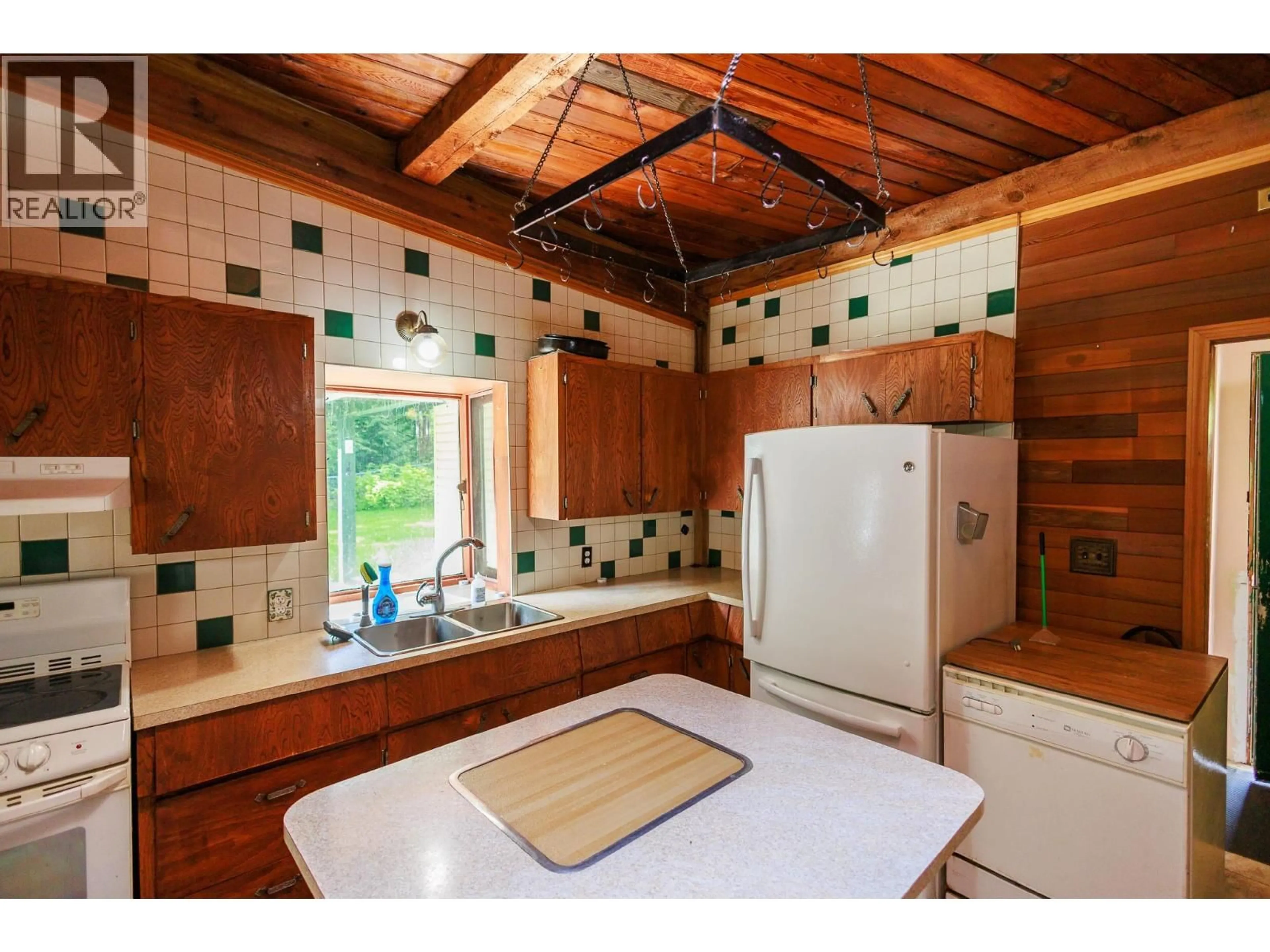 Unknown for 5532 KLEANZA DRIVE, Terrace British Columbia V8G0A7