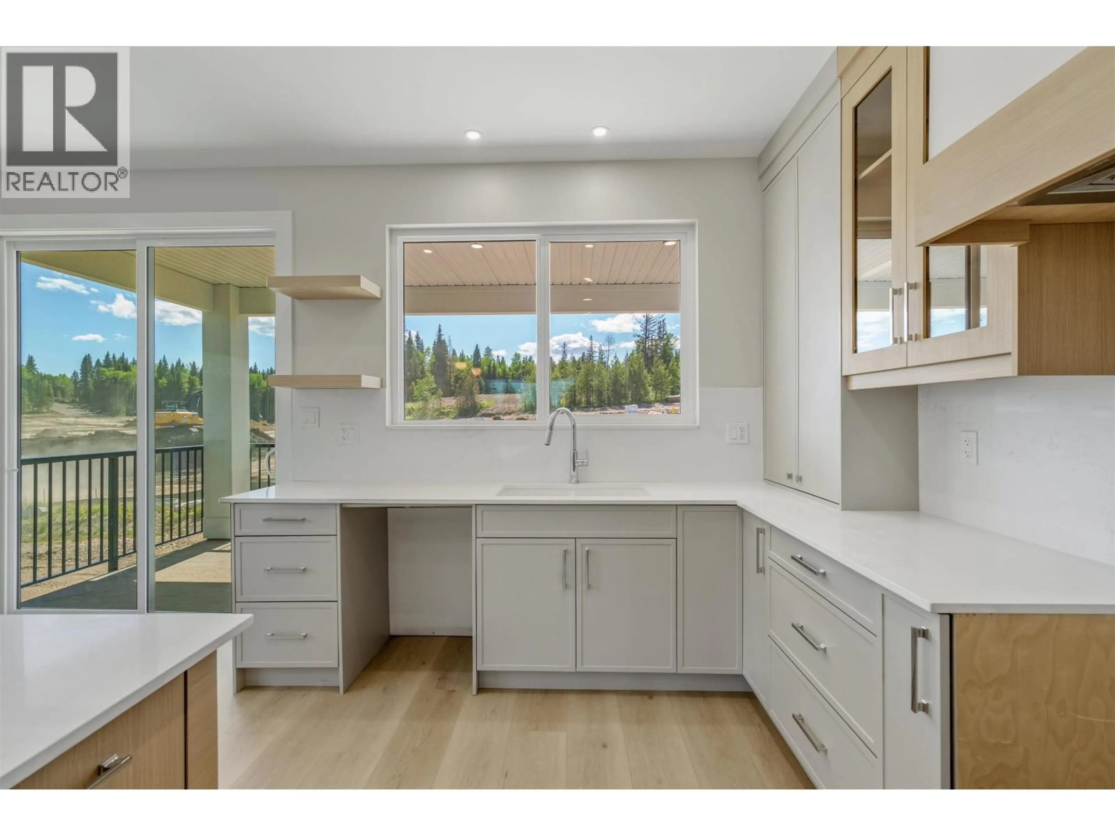 Open concept kitchen, unknown for 5053 HEADLANDS HEIGHTS, Prince George British Columbia V2N0X6