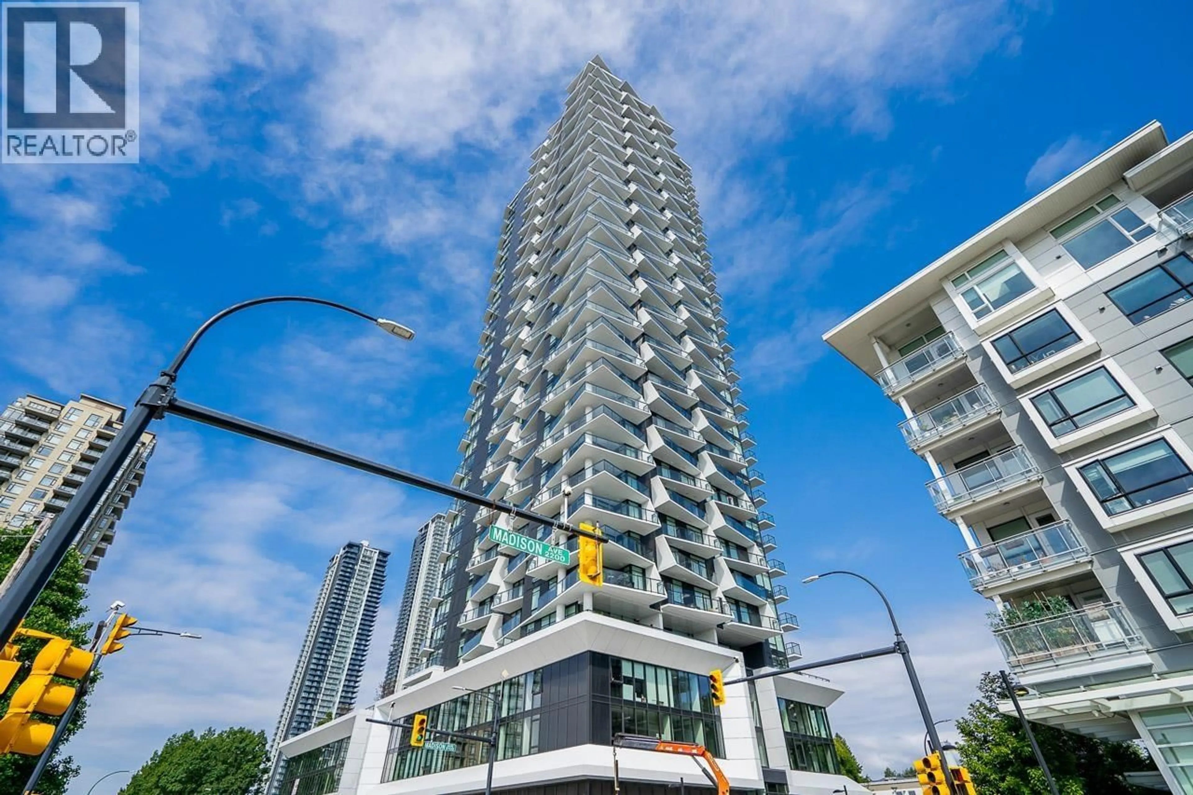 Indoor foyer for 2907 - 2181 MADISON AVENUE, Burnaby British Columbia V5C0N4