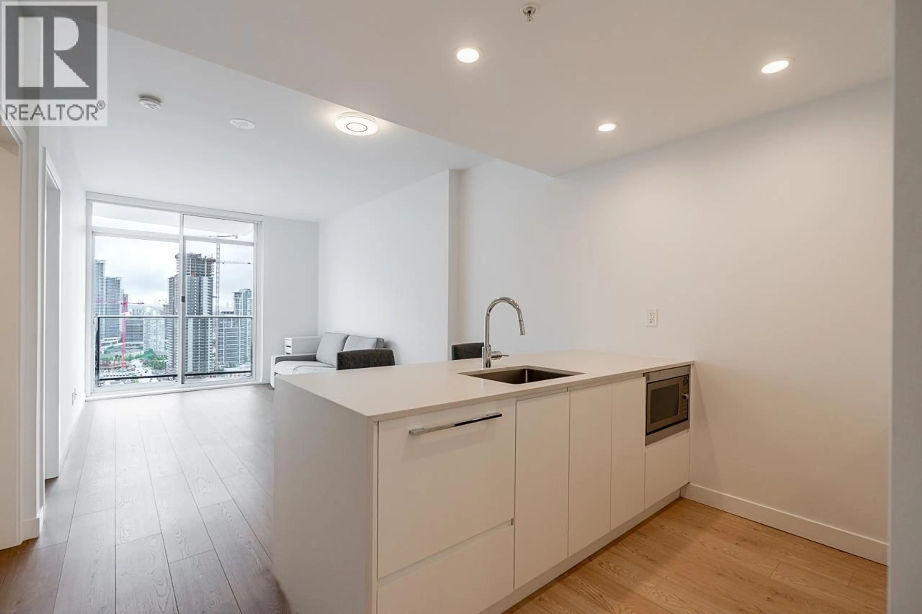Unknown for 2907 - 2181 MADISON AVENUE, Burnaby British Columbia V5C0N4