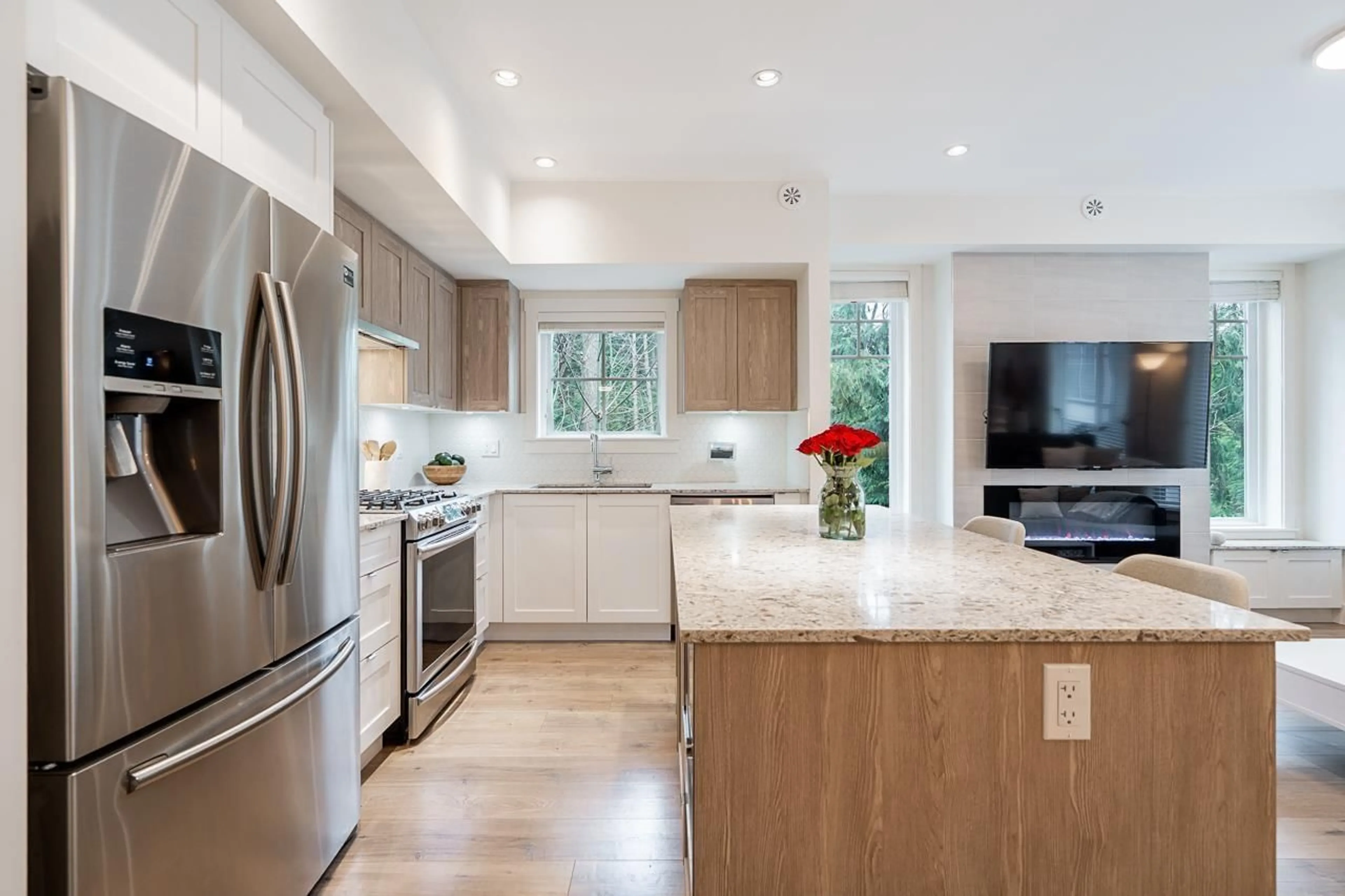 Contemporary kitchen, unknown for 37 - 11188 72 AVENUE, Delta British Columbia V4E0A5