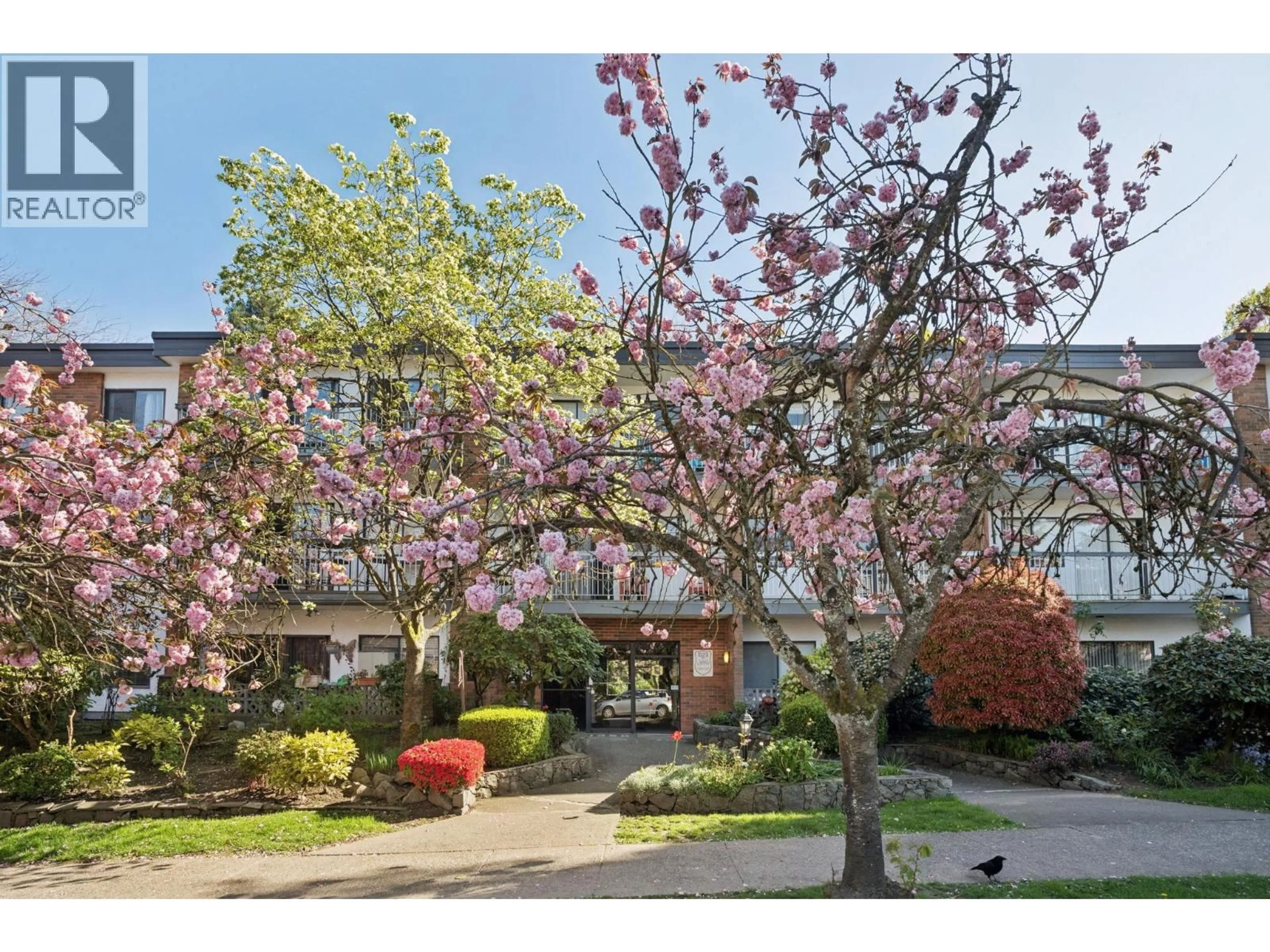 Unknown for 213 - 1950 8TH AVENUE, Vancouver British Columbia V6J1W3