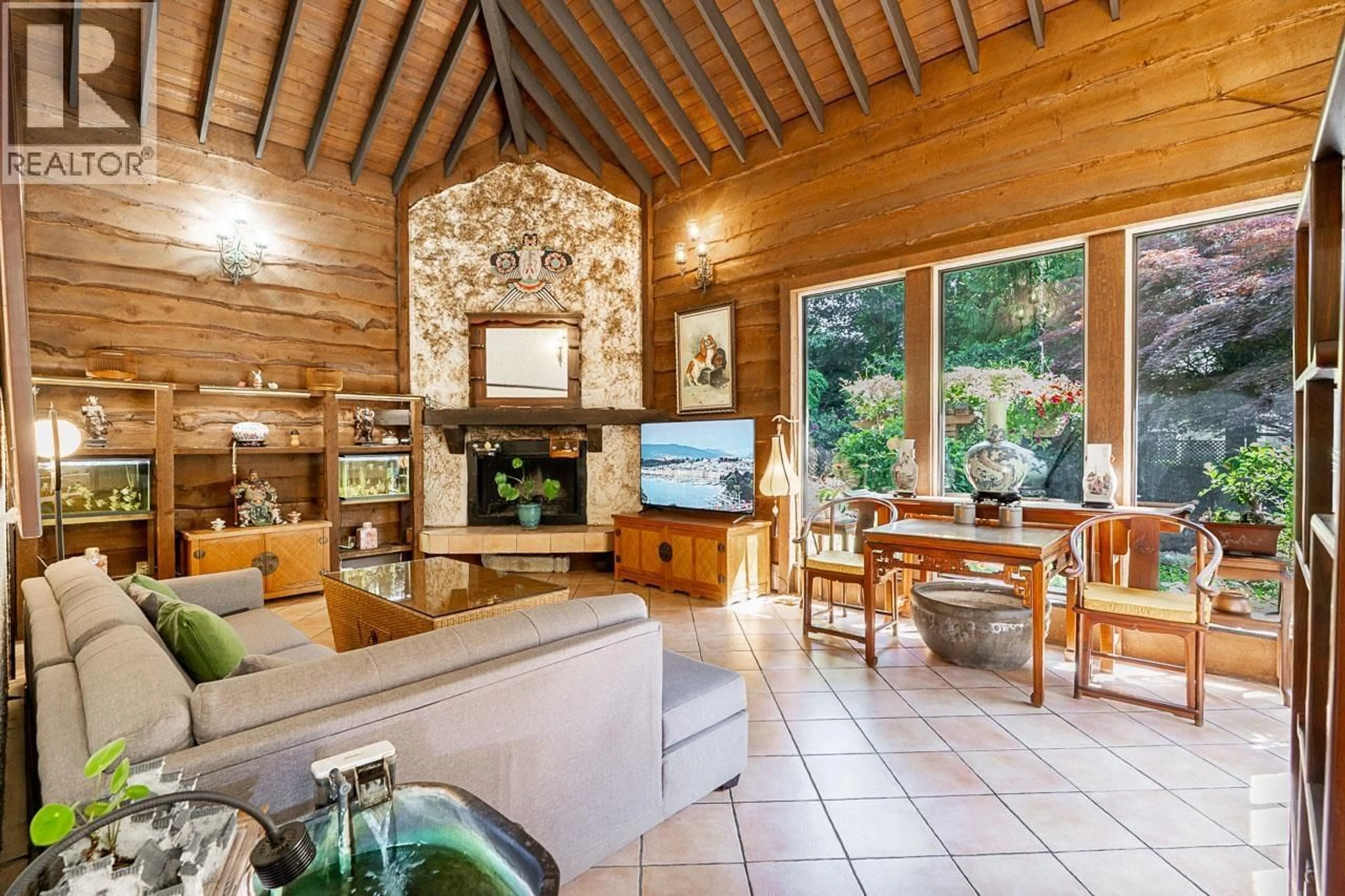 Unknown for 4346 CAPILANO ROAD, North Vancouver British Columbia V7R4J7