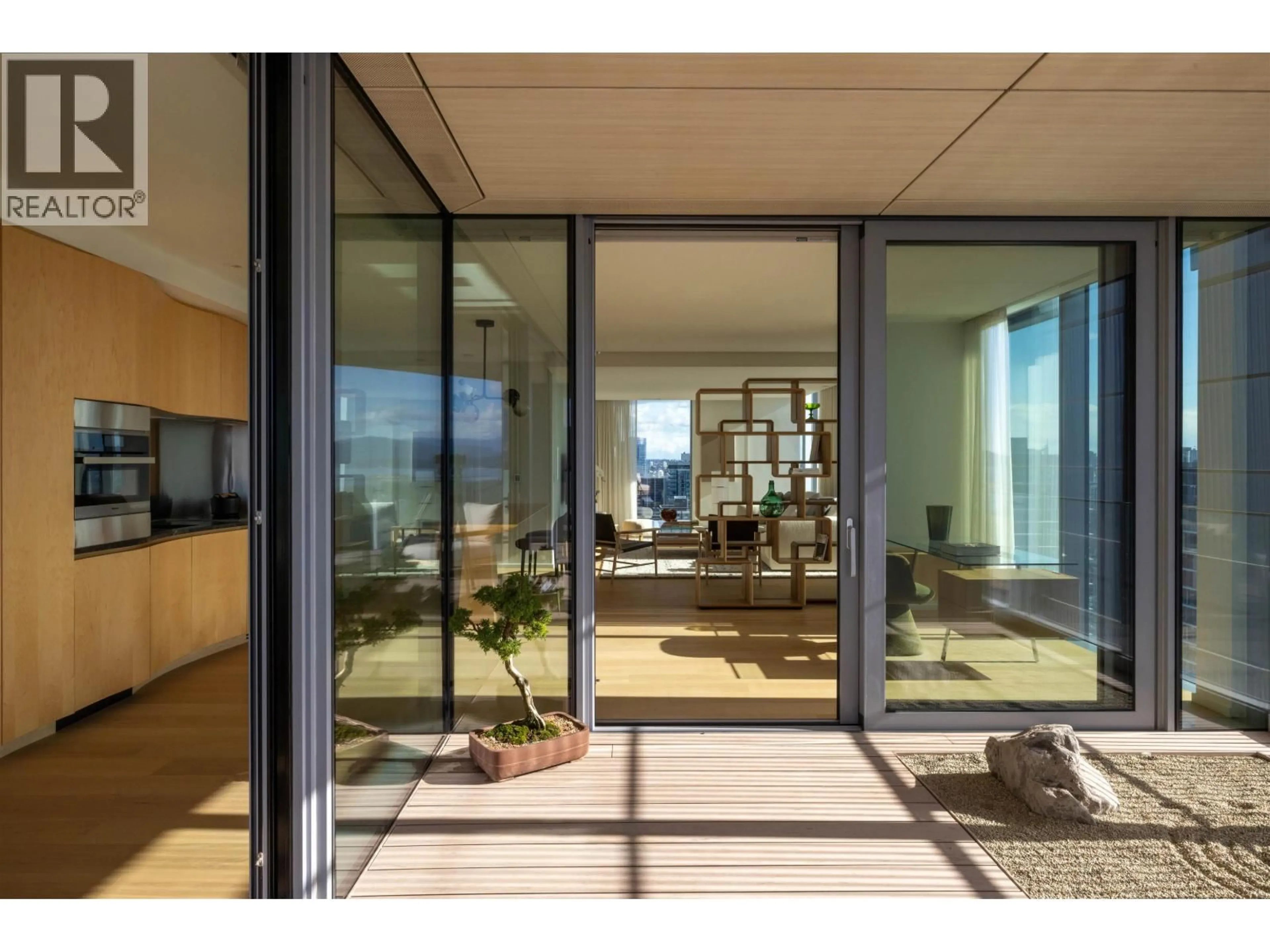 Indoor foyer for 3703 - 1568 ALBERNI STREET, Vancouver British Columbia V6G0E3