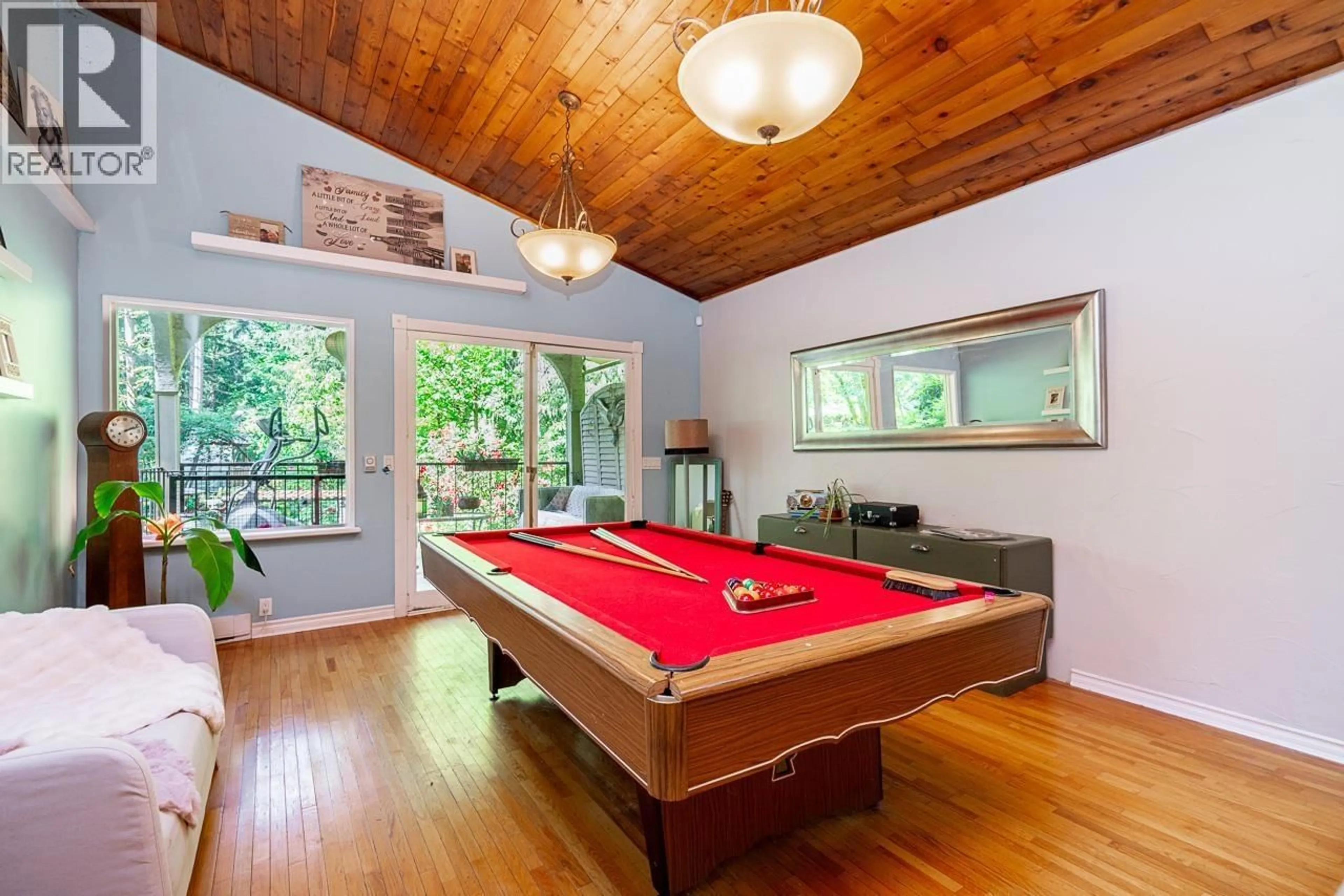 Pool for 23942 FERN CRESCENT, Maple Ridge British Columbia V4R2S3