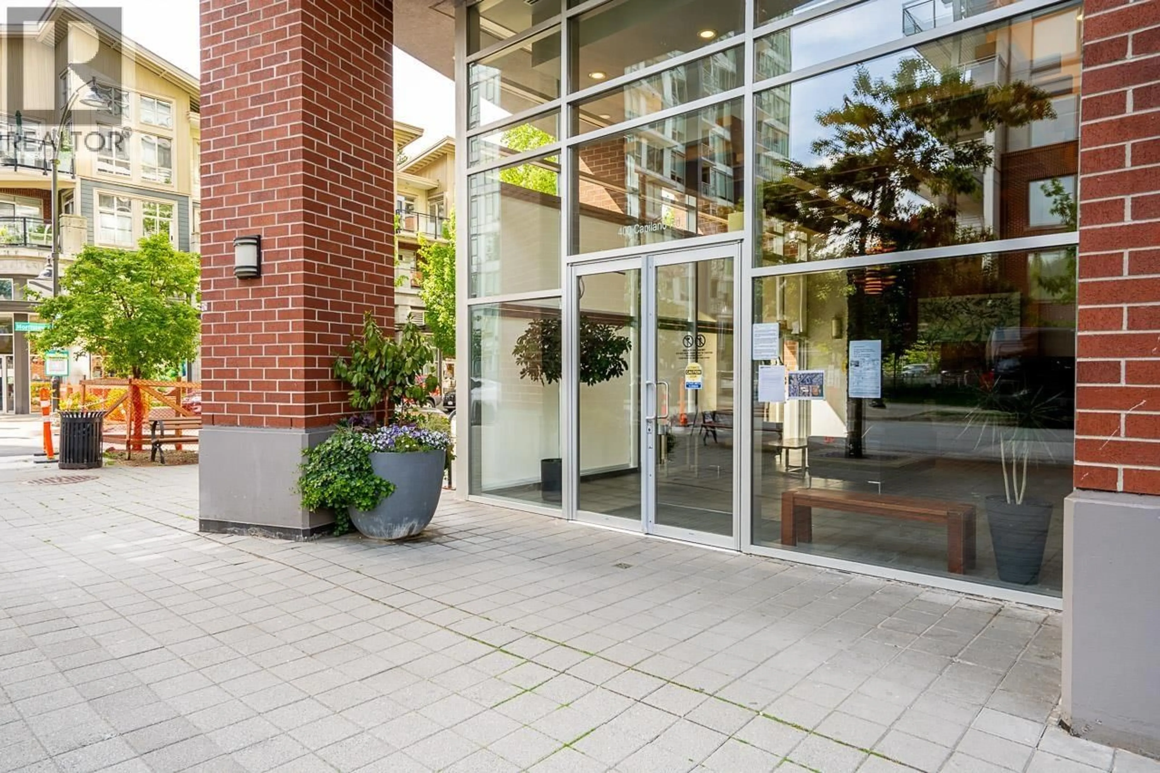 Indoor foyer for 705 - 400 CAPILANO ROAD, Port Moody British Columbia V3H0E1