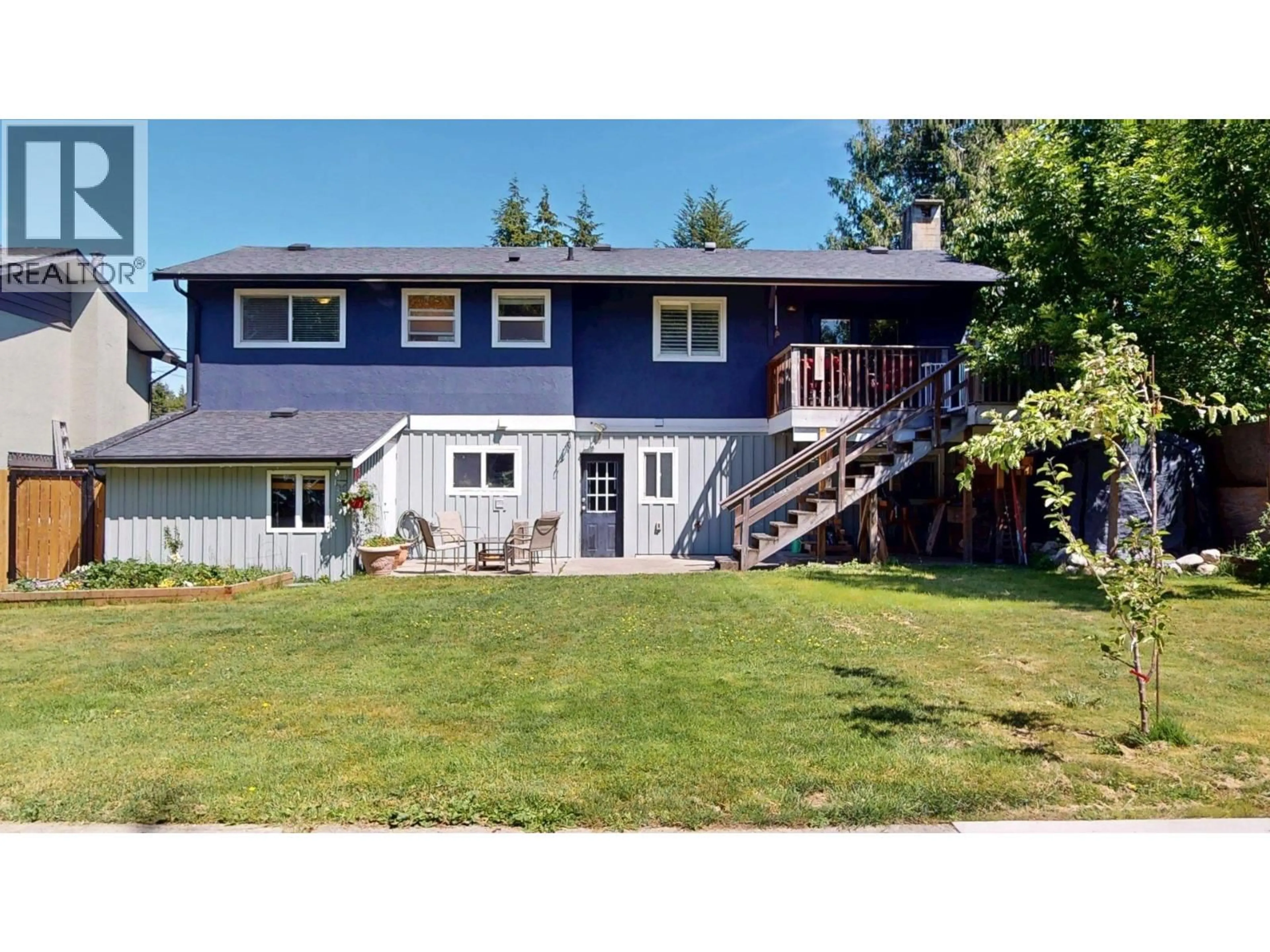 A pic from outside/outdoor area/front of a property/back of a property/a pic from drone, unknown for 1254 DEPOT ROAD, Squamish British Columbia V0N1H0