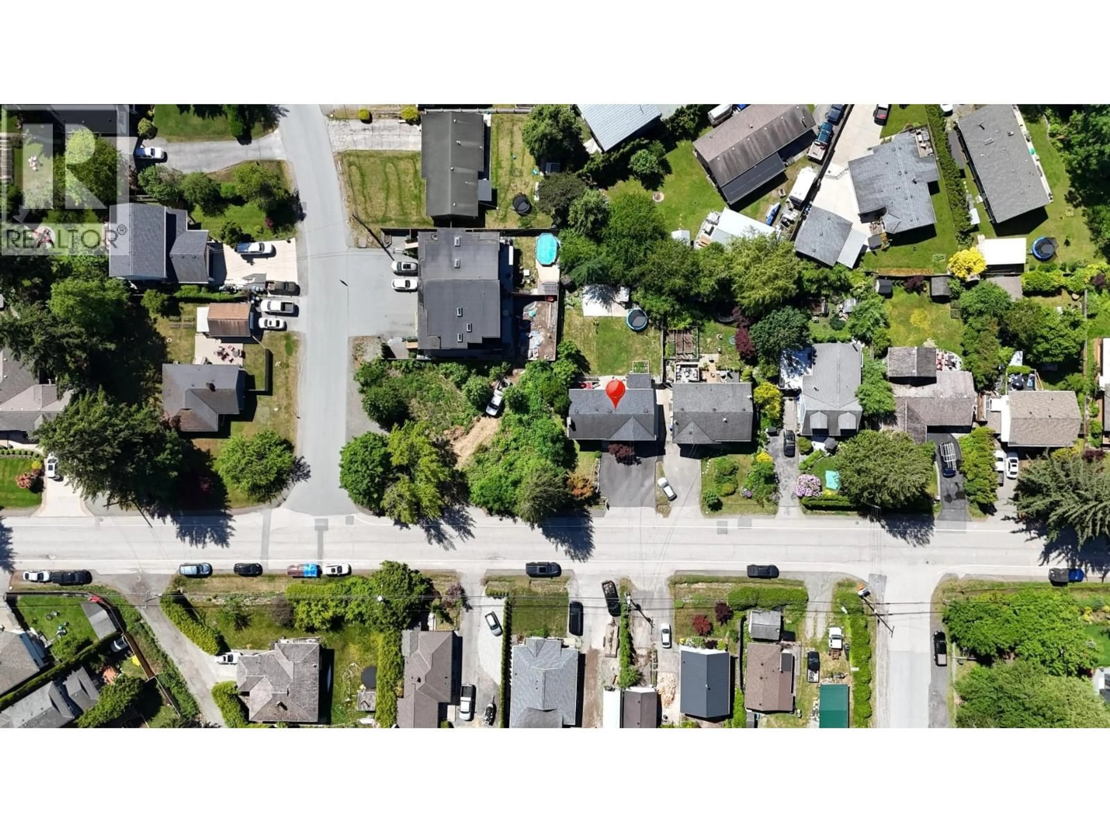 A pic from outside/outdoor area/front of a property/back of a property/a pic from drone, street for 1254 DEPOT ROAD, Squamish British Columbia V0N1H0