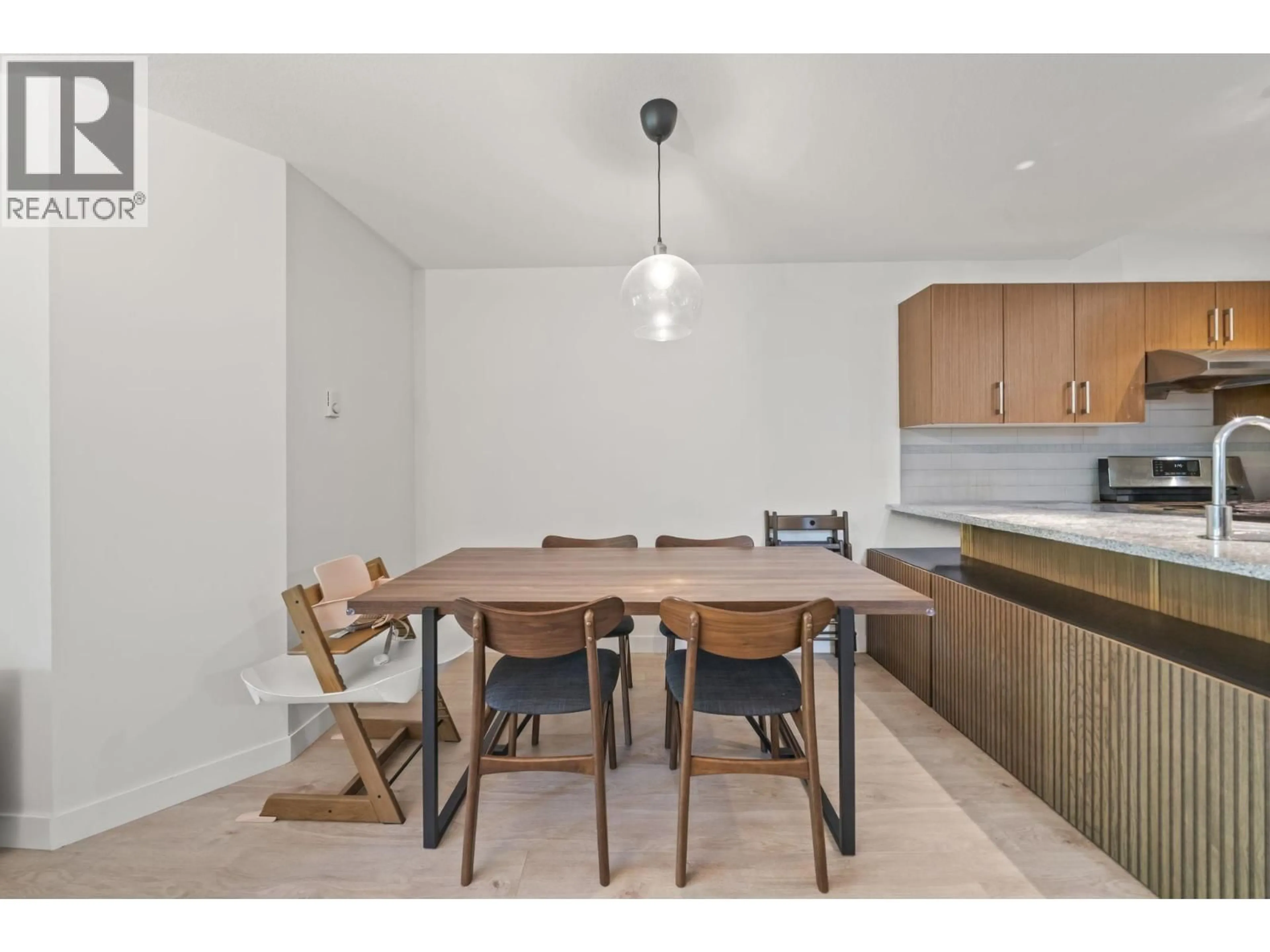 Unknown for 208 - 6800 ECKERSLEY ROAD, Richmond British Columbia V6Y0E7