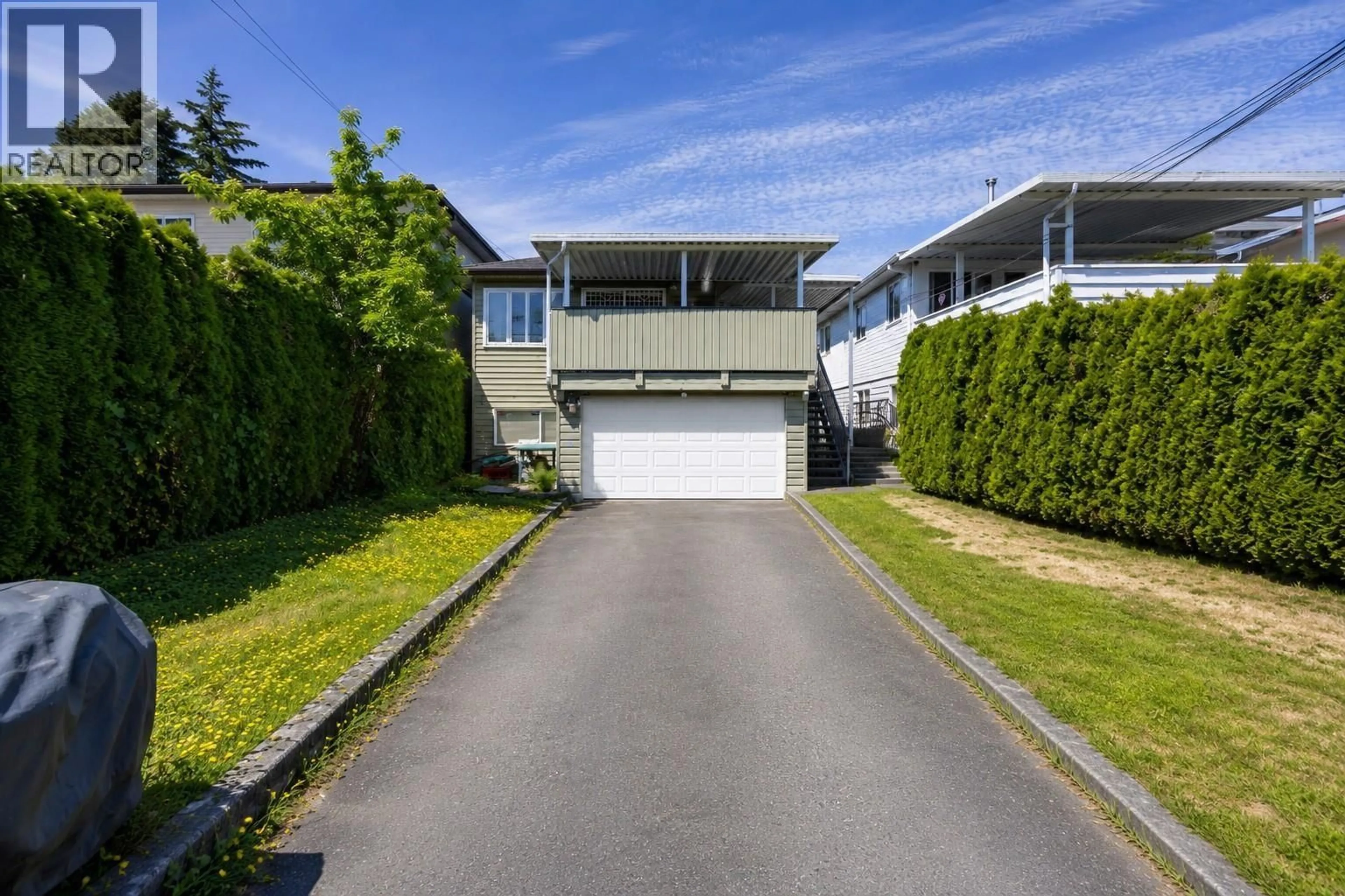 A pic from outside/outdoor area/front of a property/back of a property/a pic from drone, street for 7692 OSLER STREET, Vancouver British Columbia V6P4C7