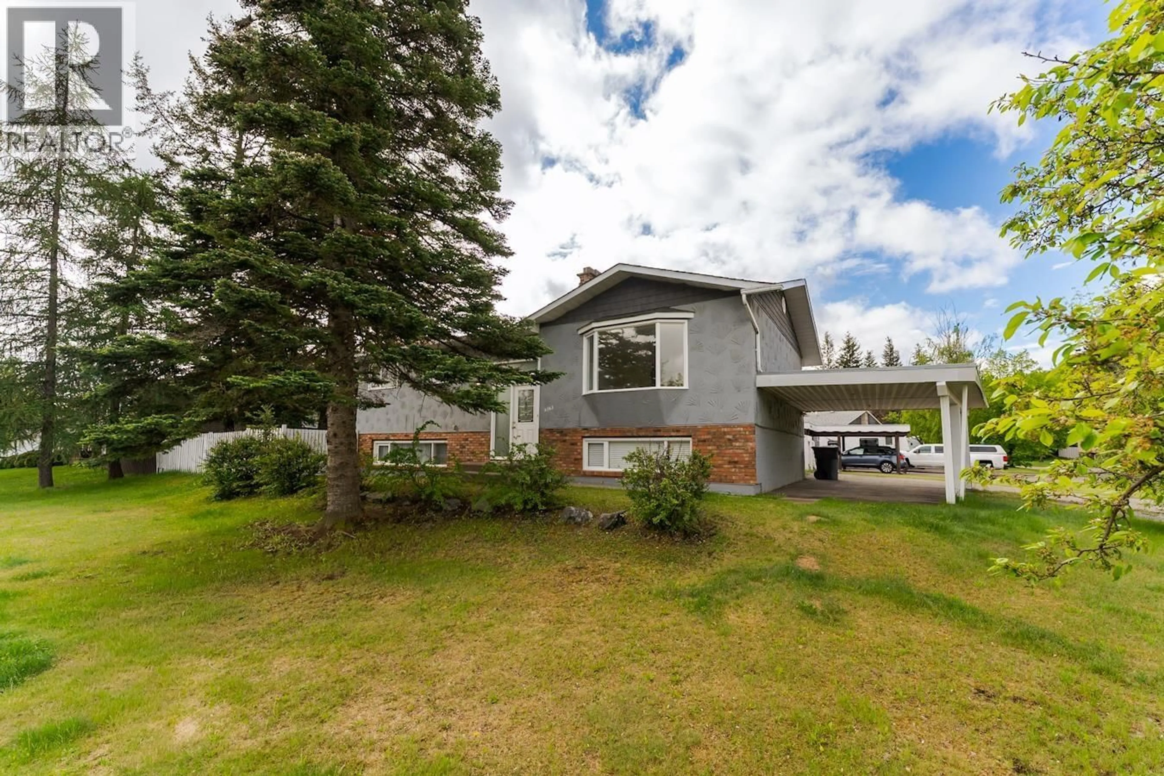 A pic from outside/outdoor area/front of a property/back of a property/a pic from drone, unknown for 4143 22ND AVENUE, Prince George British Columbia V2N3N3