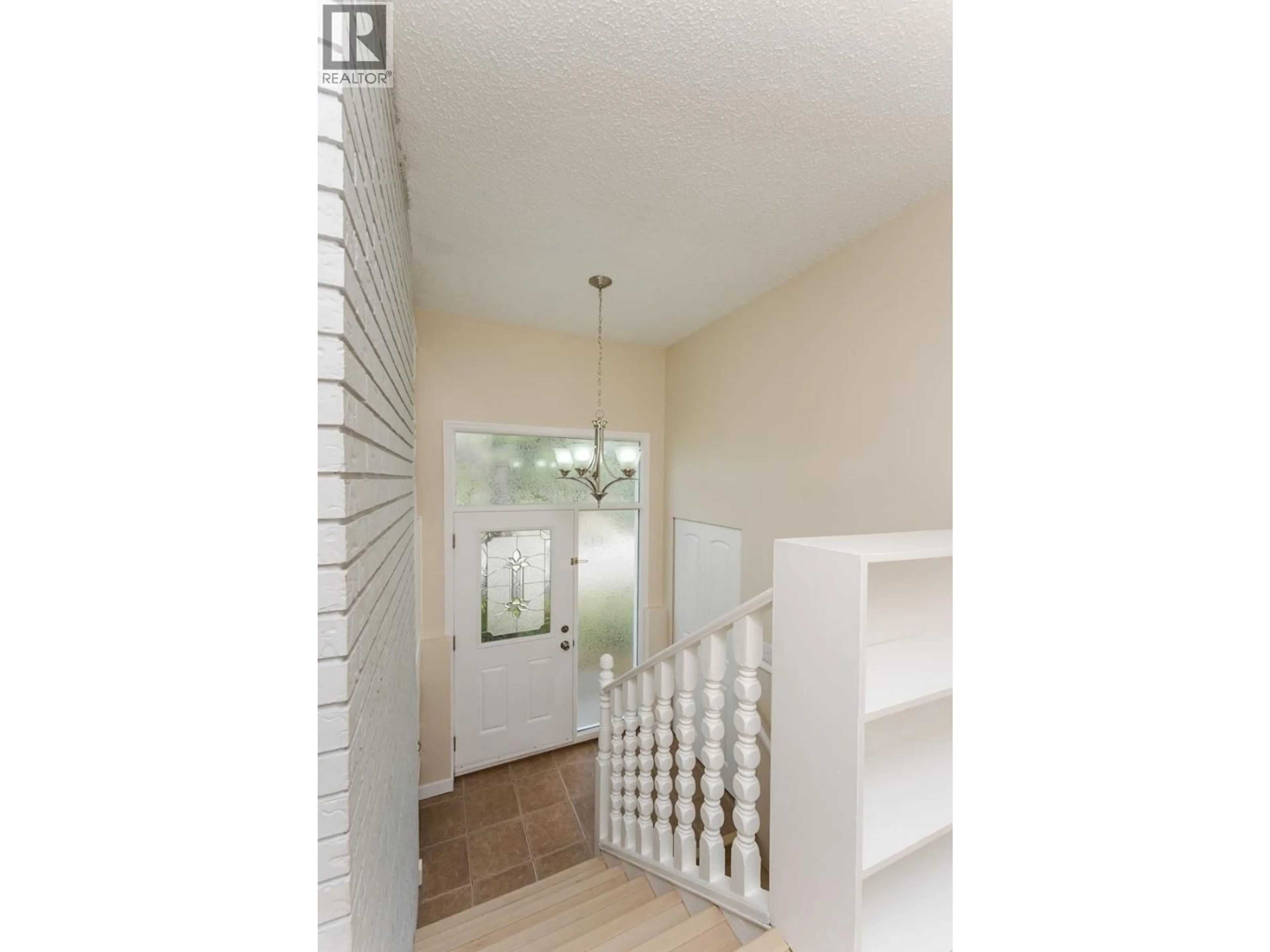 Indoor entryway for 4143 22ND AVENUE, Prince George British Columbia V2N3N3