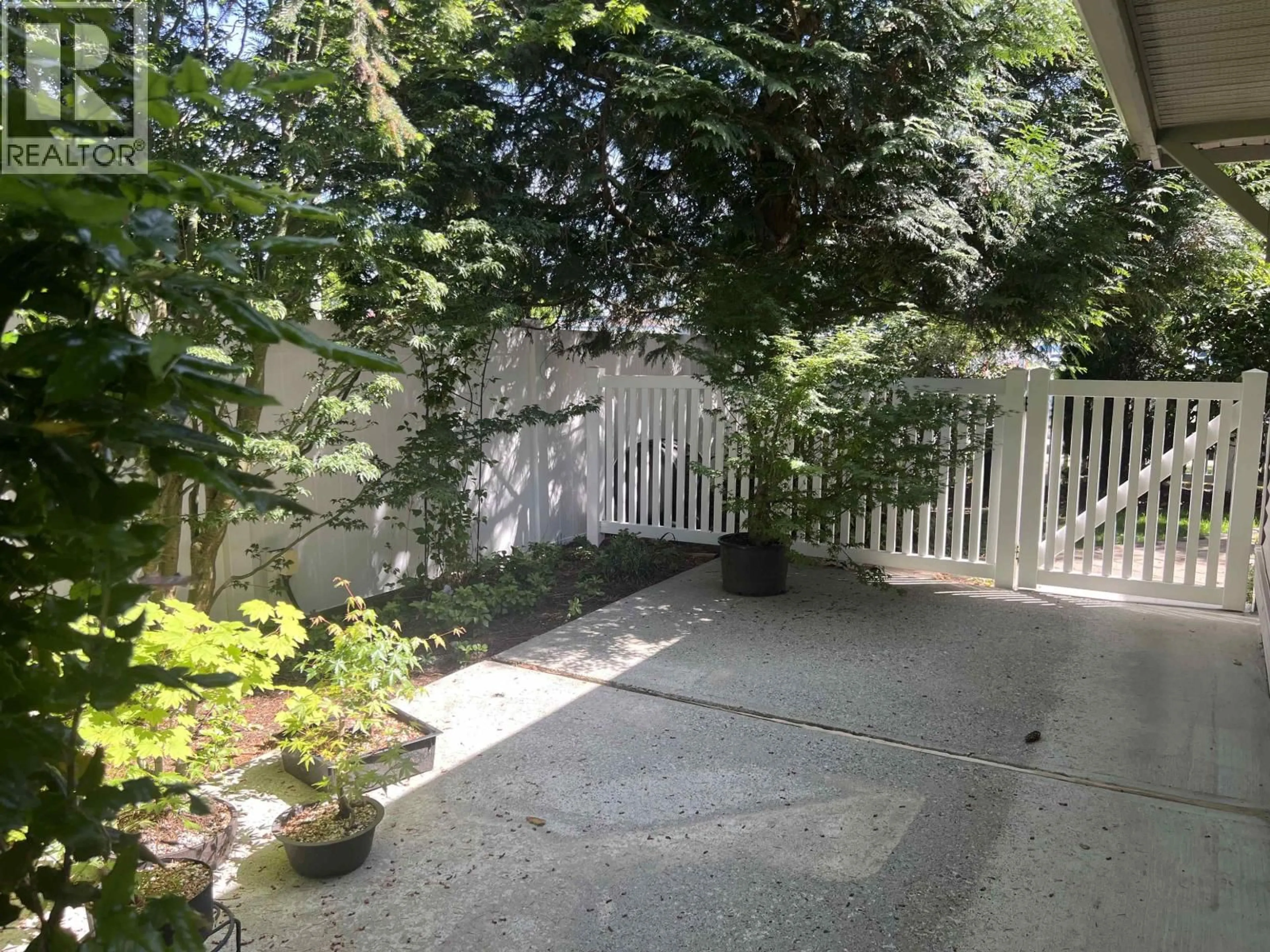 Patio, street for 82 - 23085 118 AVENUE, Maple Ridge British Columbia V2X3J7