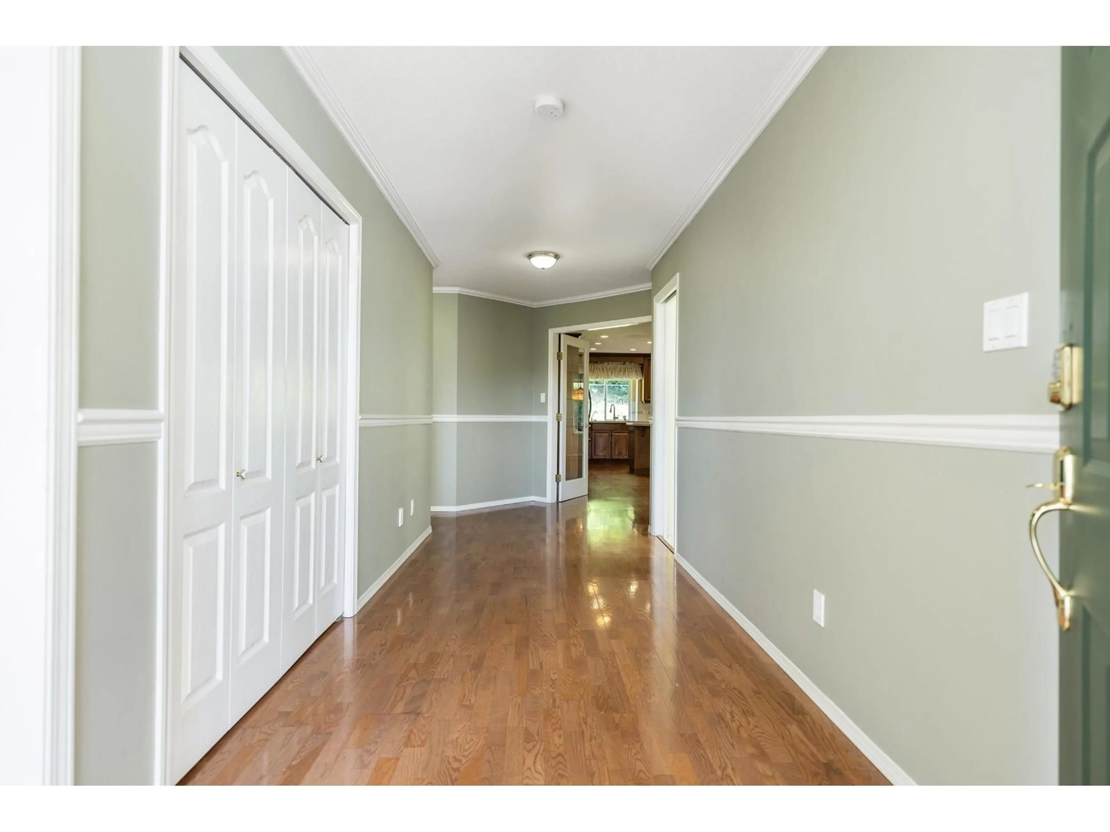 Indoor entryway for 14 - 32250 DOWNES ROAD, Abbotsford British Columbia V4X2R1