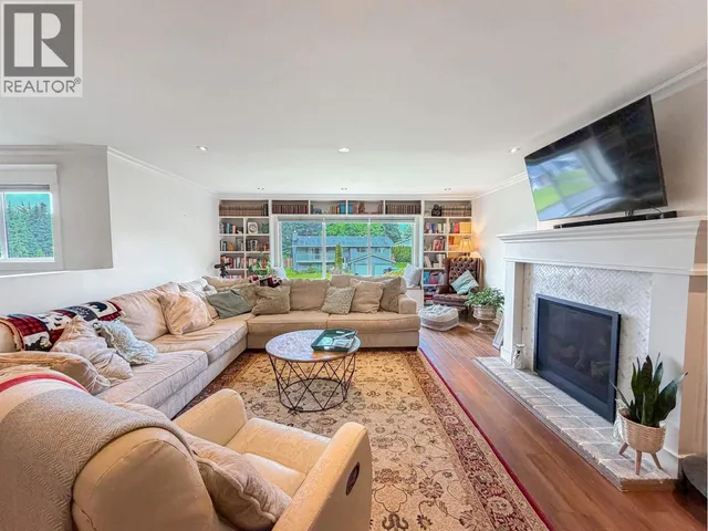 87 ANGLE STREET, Kitimat 5
