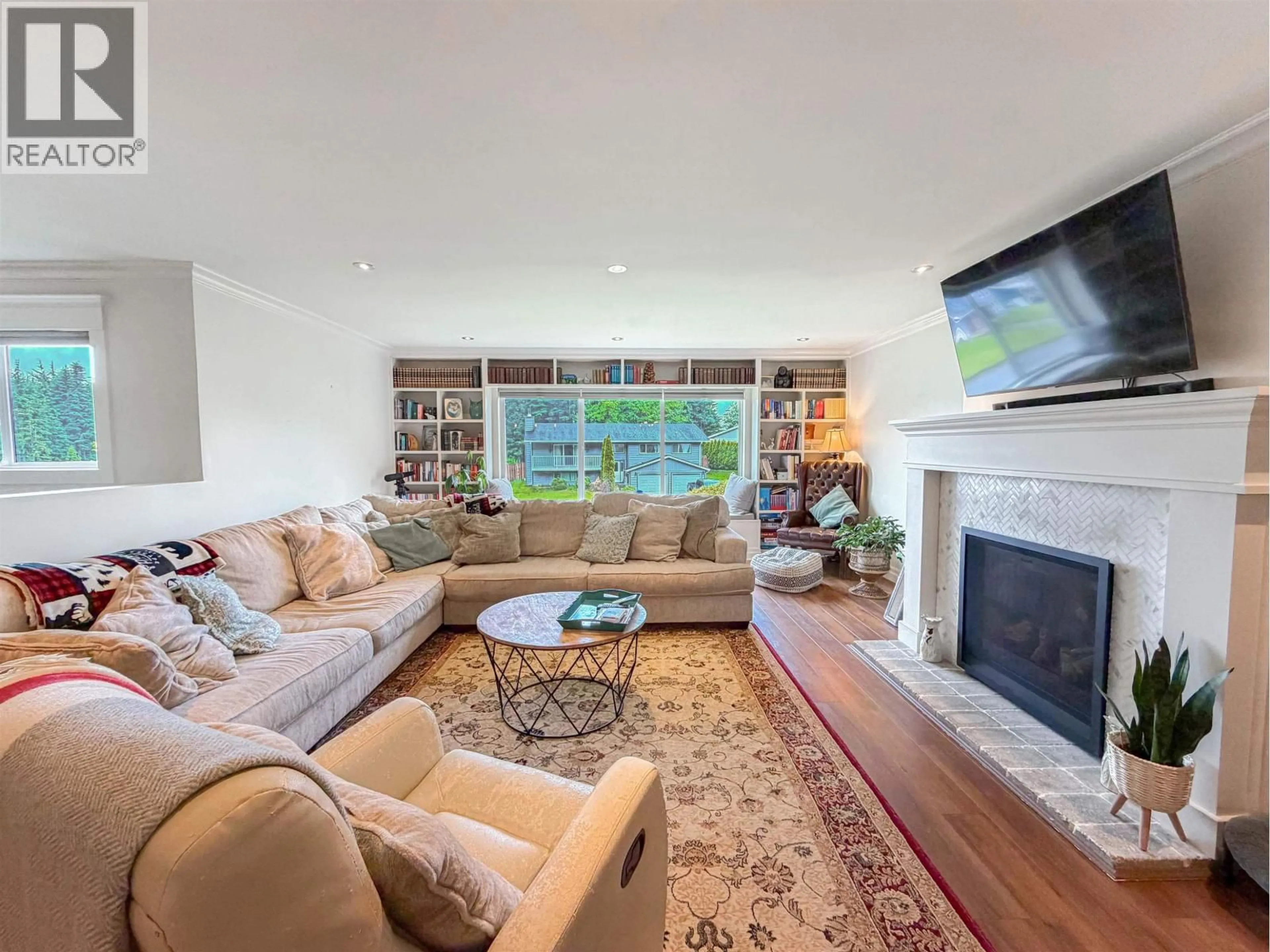 Living room with furniture, unknown for 87 ANGLE STREET, Kitimat British Columbia V8C2M9