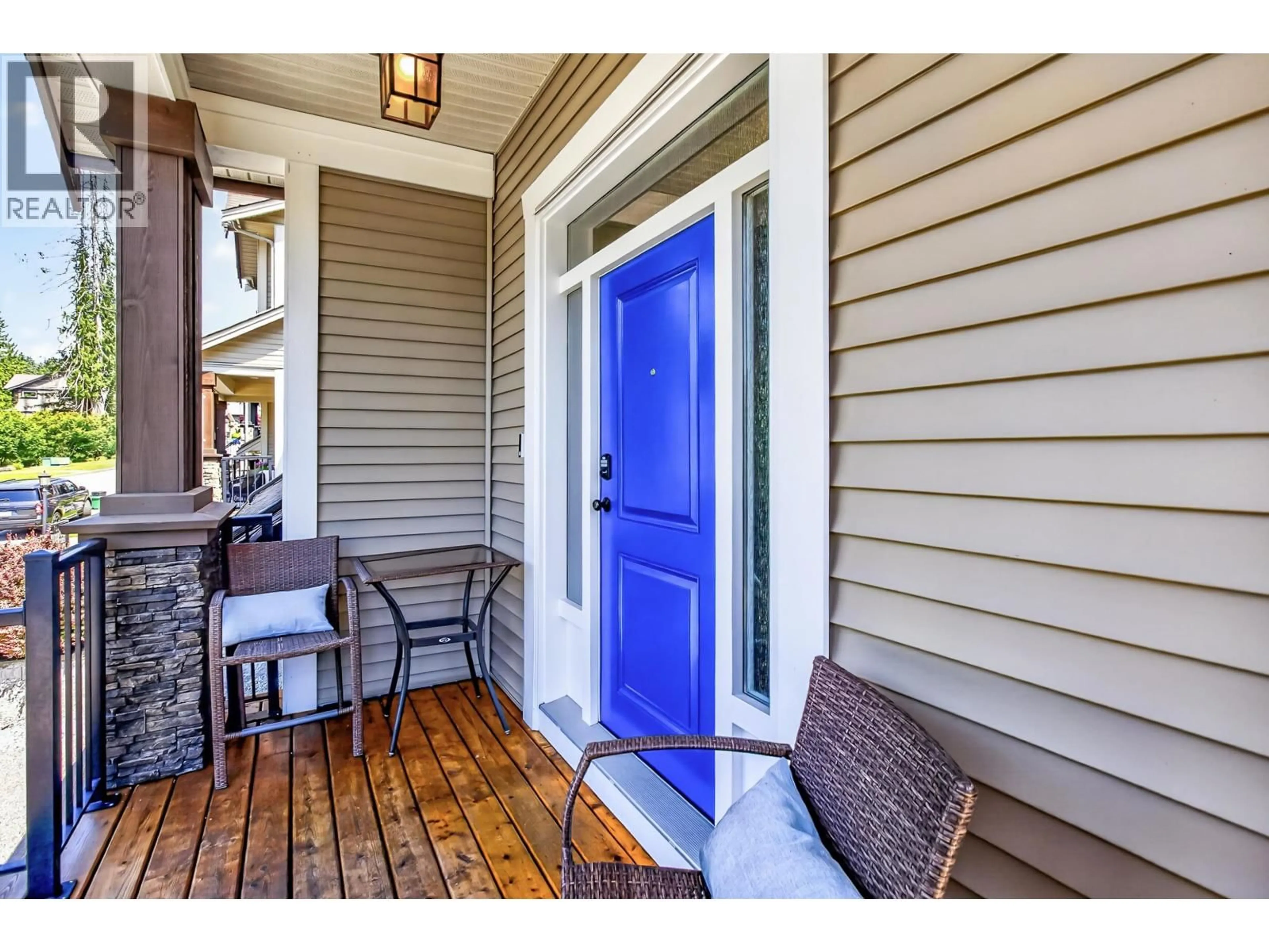 Indoor entryway for 22 - 23810 132 AVENUE, Maple Ridge British Columbia V4R0G3