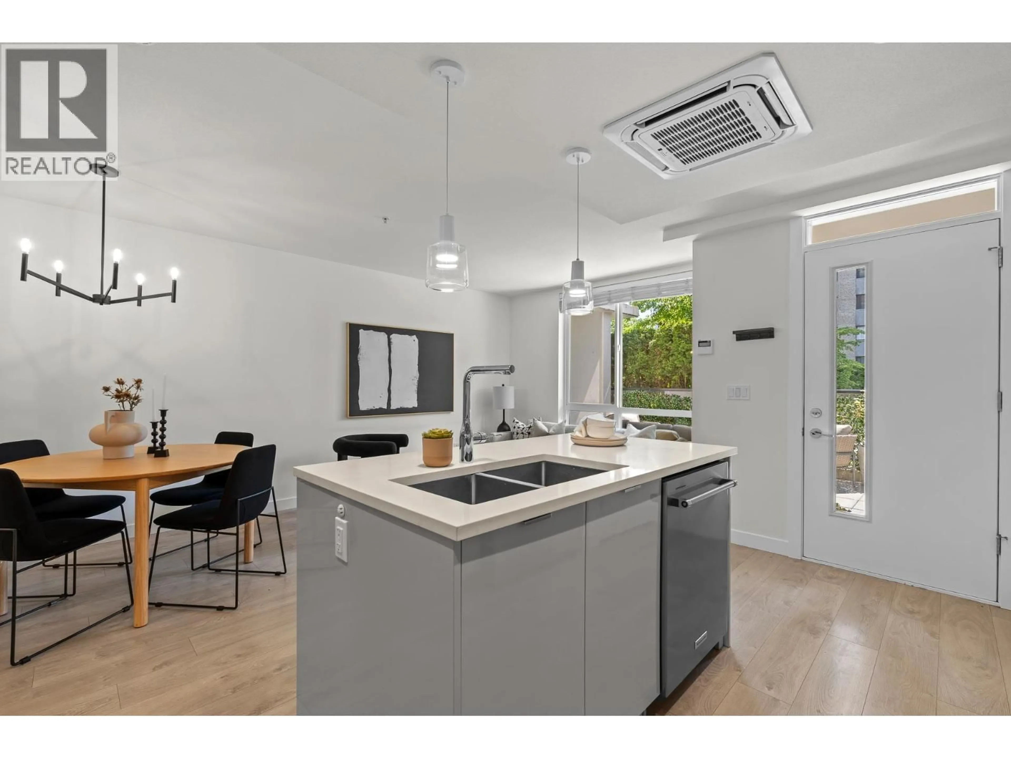 Open concept kitchen, unknown for TH3 - 108 8TH STREET, North Vancouver British Columbia V7L1Y9