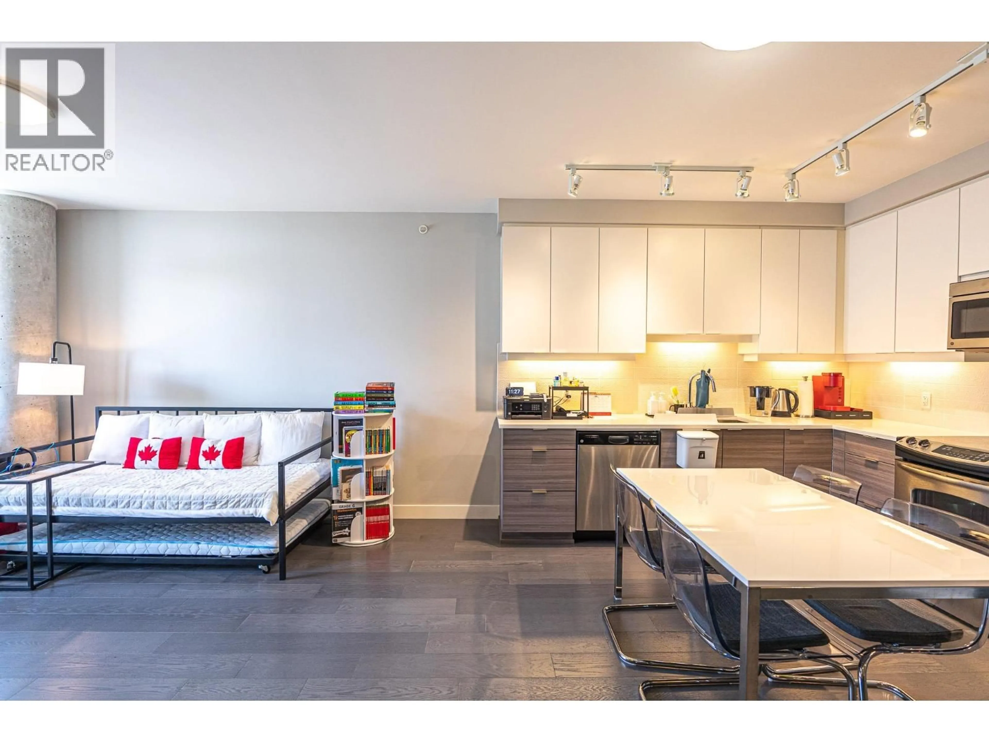Open concept kitchen, unknown for 306 - 9393 TOWER ROAD, Burnaby British Columbia V5A0E2
