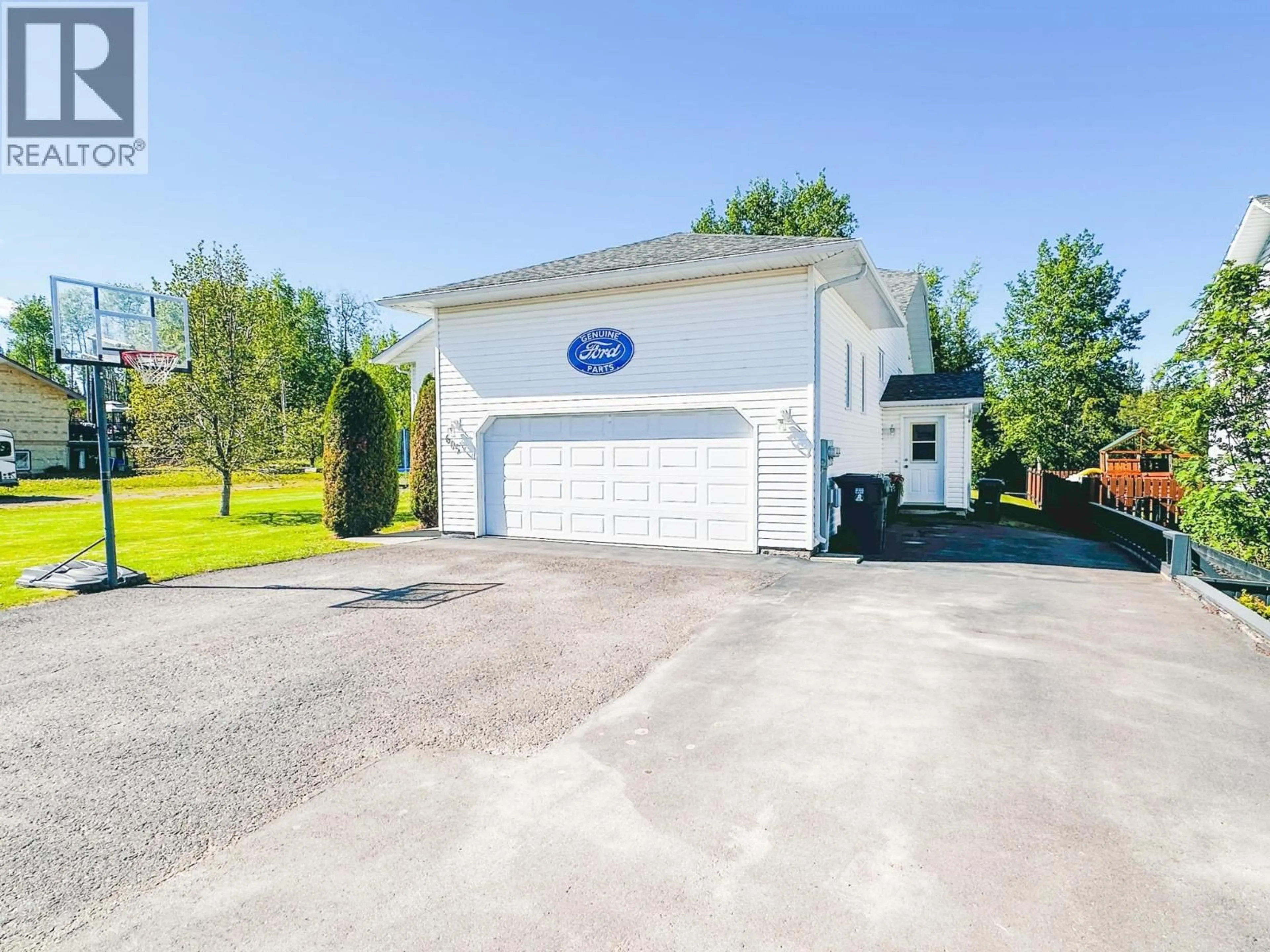 Indoor garage for 605 9TH AVENUE, Burns Lake British Columbia V0J1E0
