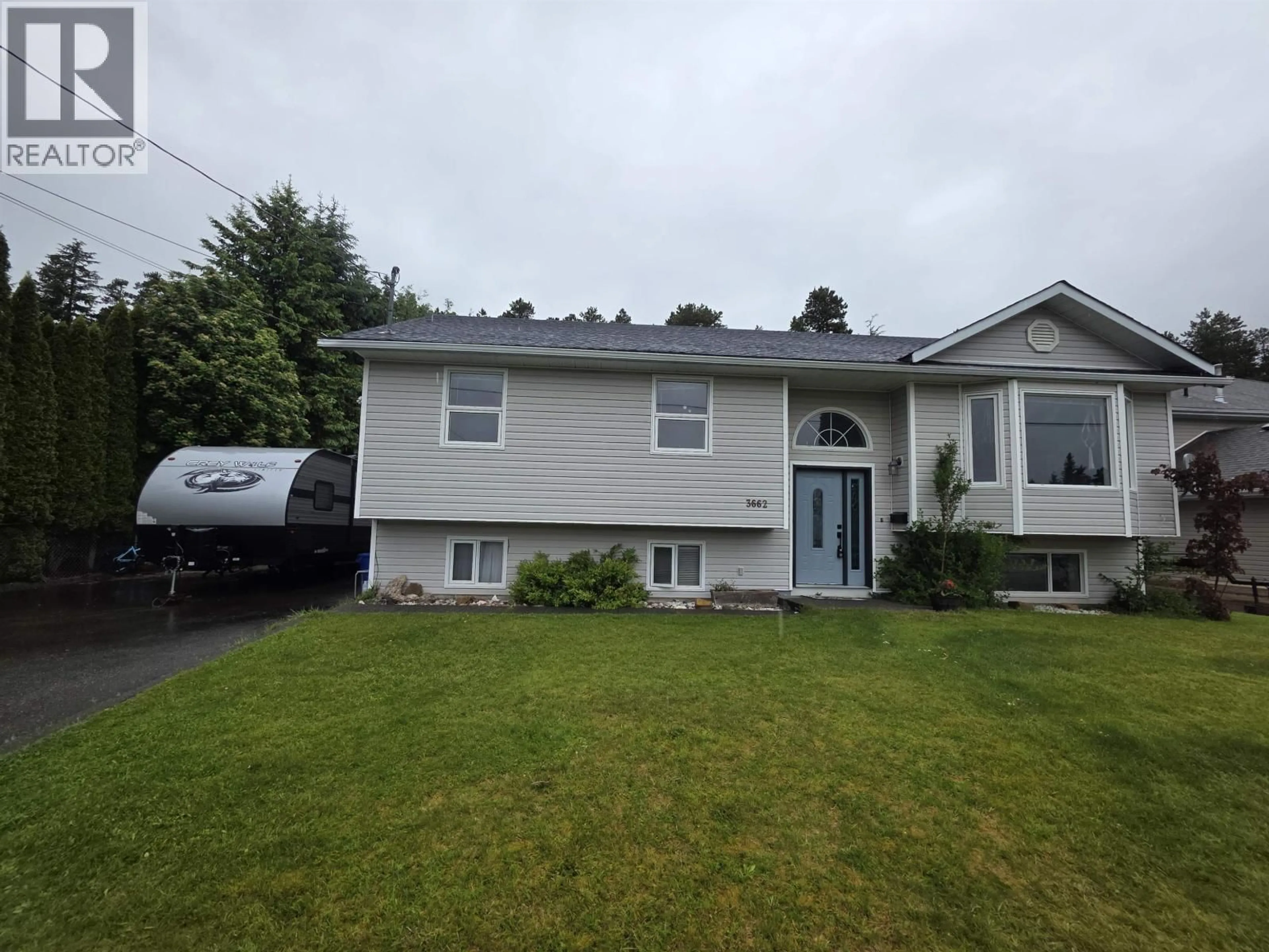 Home with vinyl exterior material, street for 3662 HAWTHORNE AVENUE, Terrace British Columbia V8G5E2