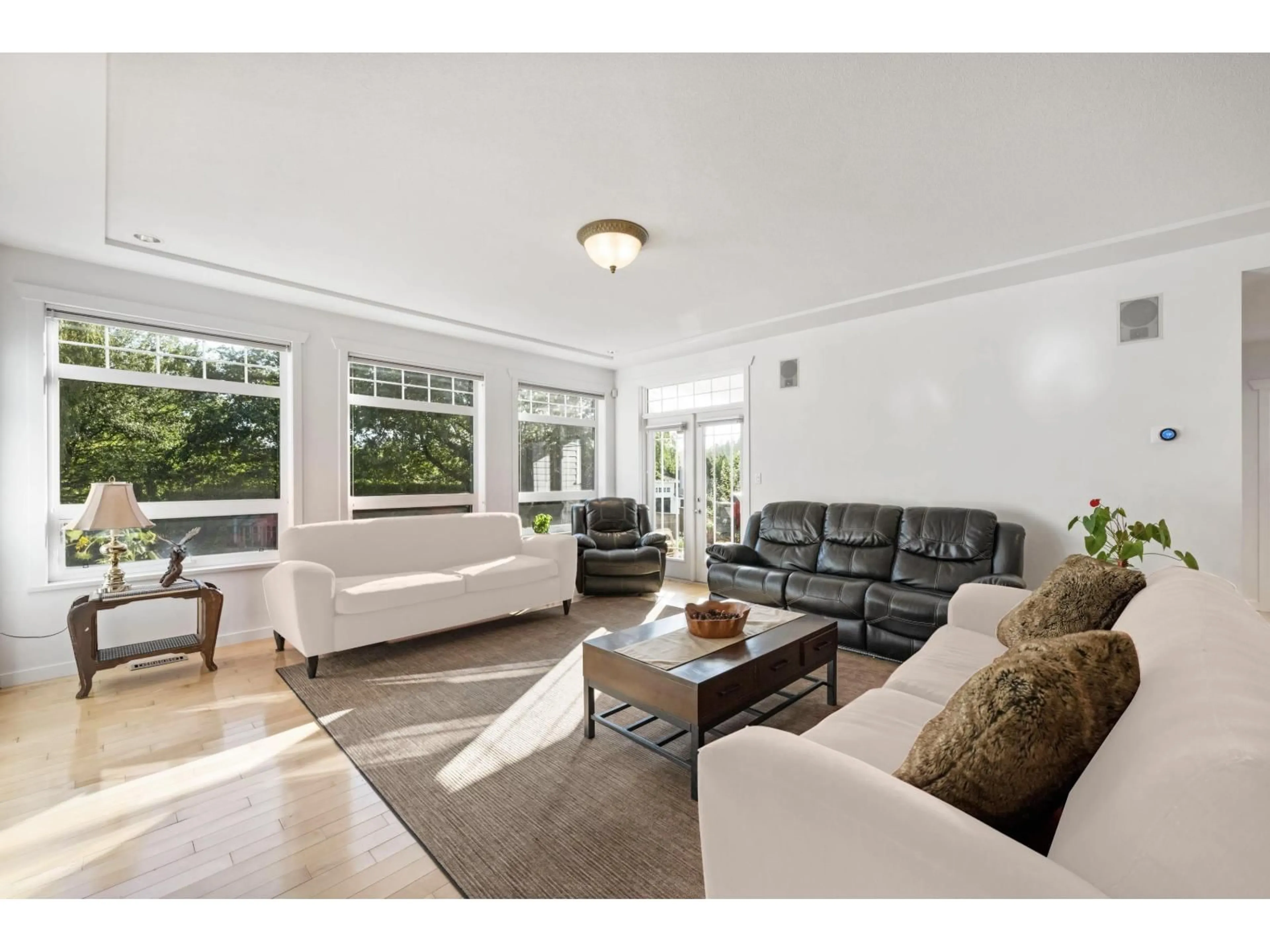 Living room with furniture, unknown for 22784 88 AVENUE, Langley British Columbia V1M2R6