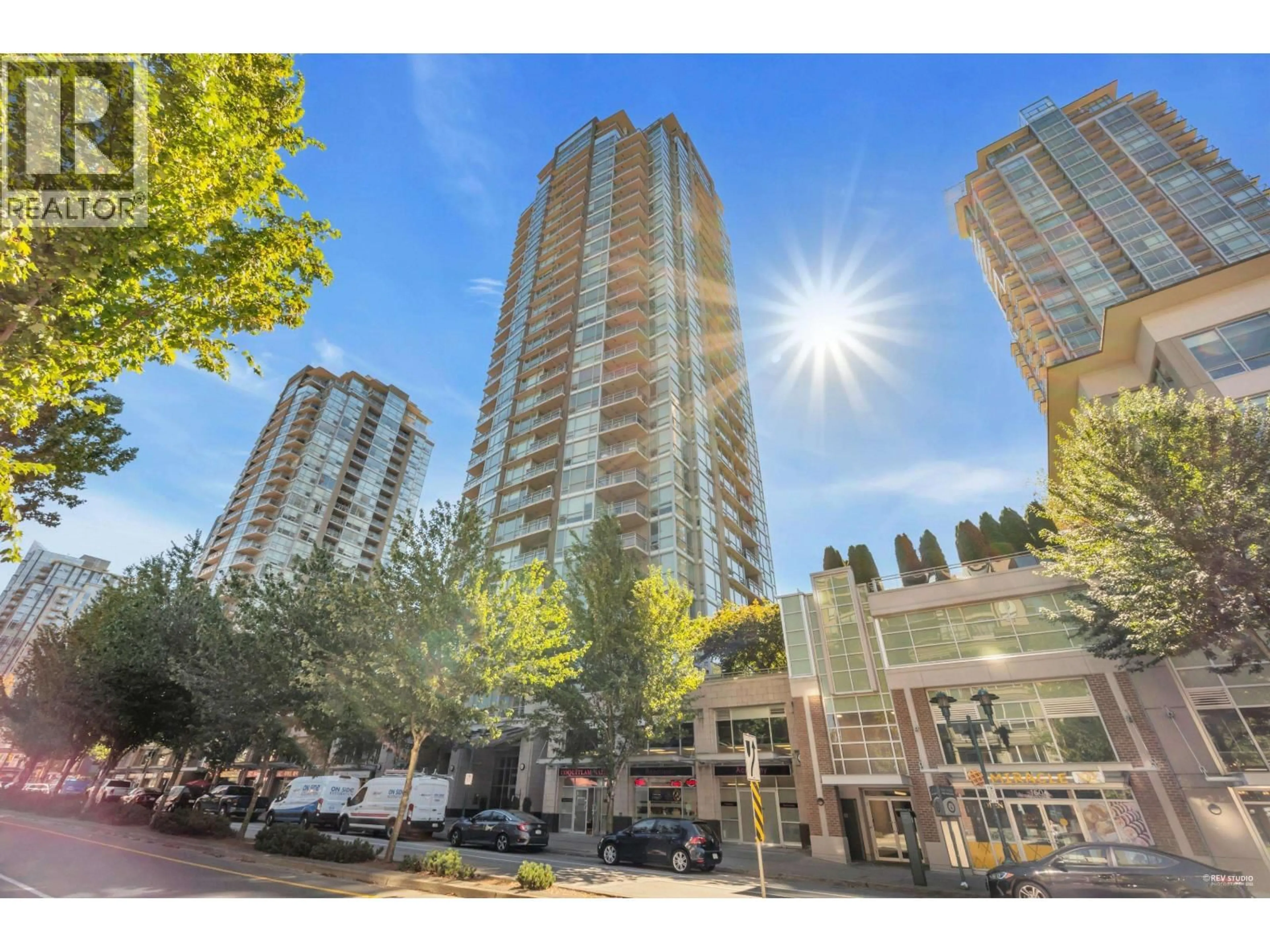 Unknown for 605 - 2968 GLEN DRIVE, Coquitlam British Columbia V3B0C4