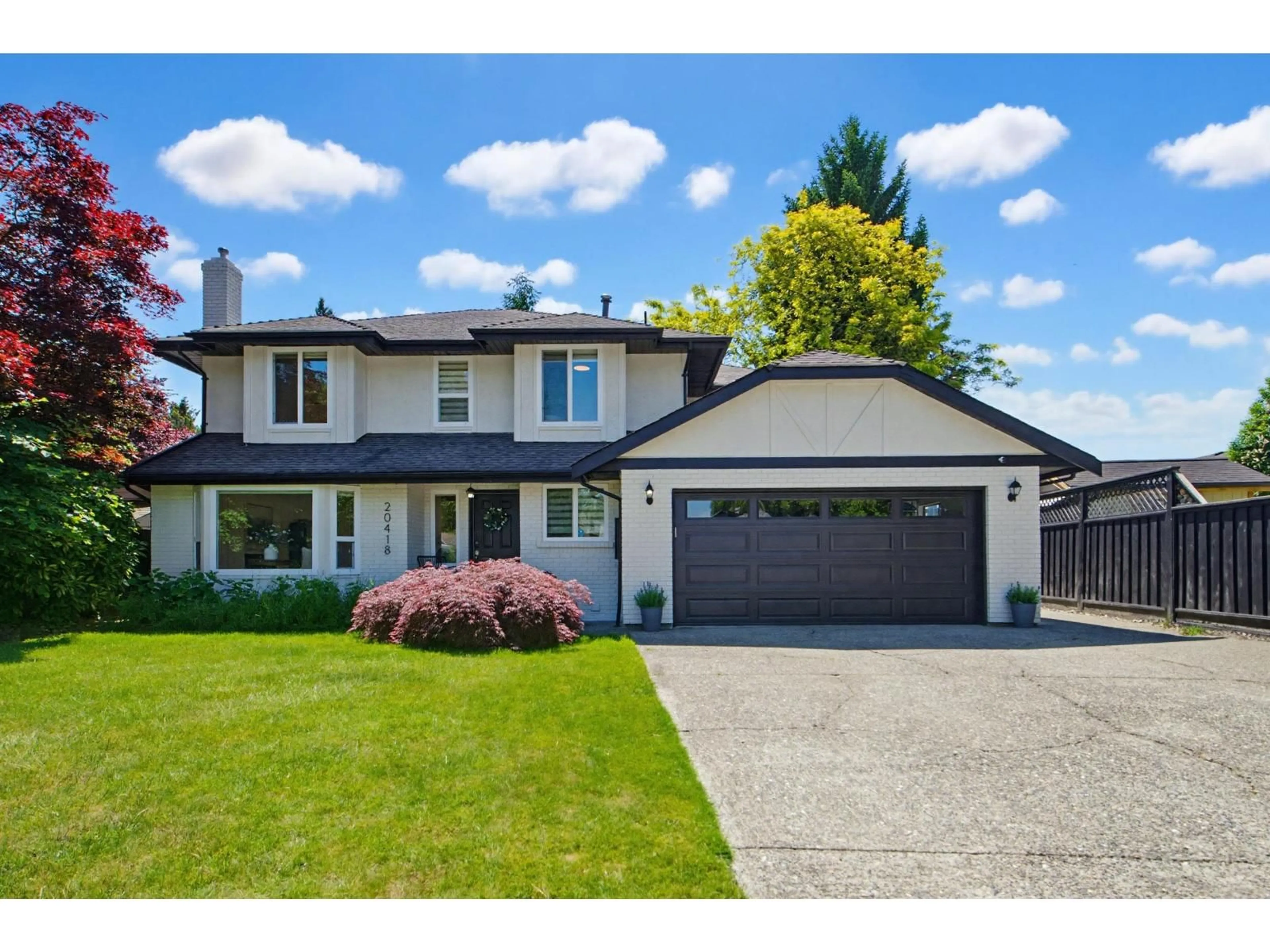 Home with vinyl exterior material, street for 20418 90A AVENUE, Langley British Columbia V1M1A9