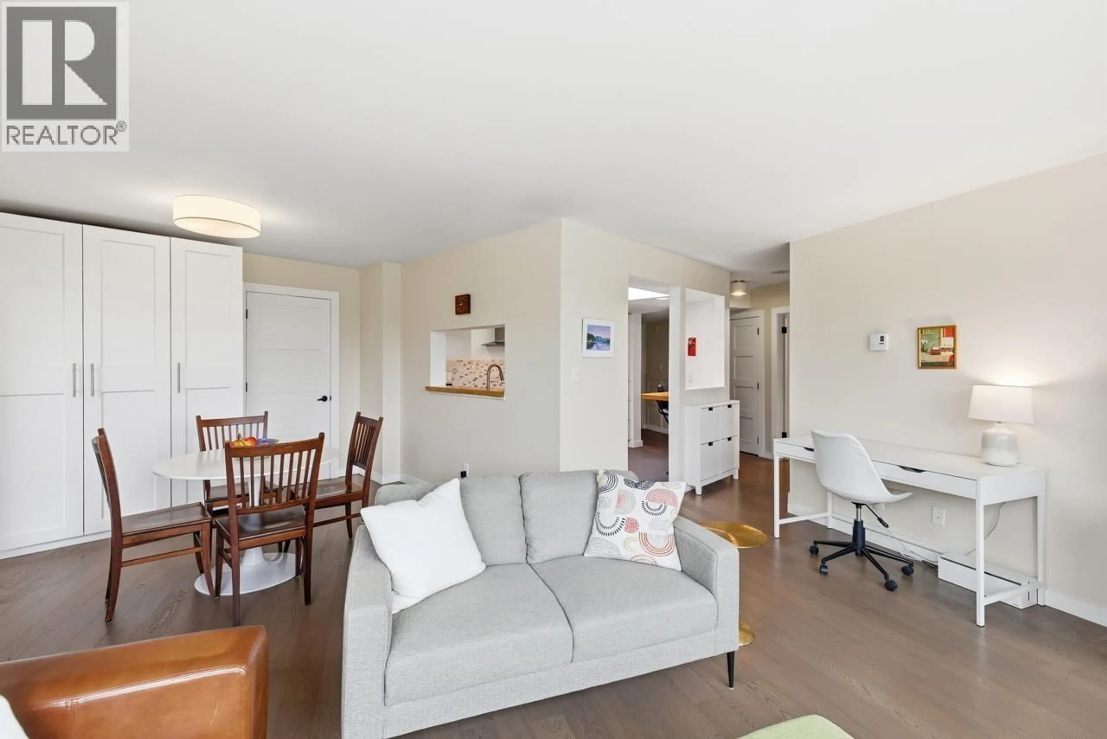 Living room with furniture, unknown for 1004 - 995 ROCHE POINT DRIVE, North Vancouver British Columbia V7H2X4