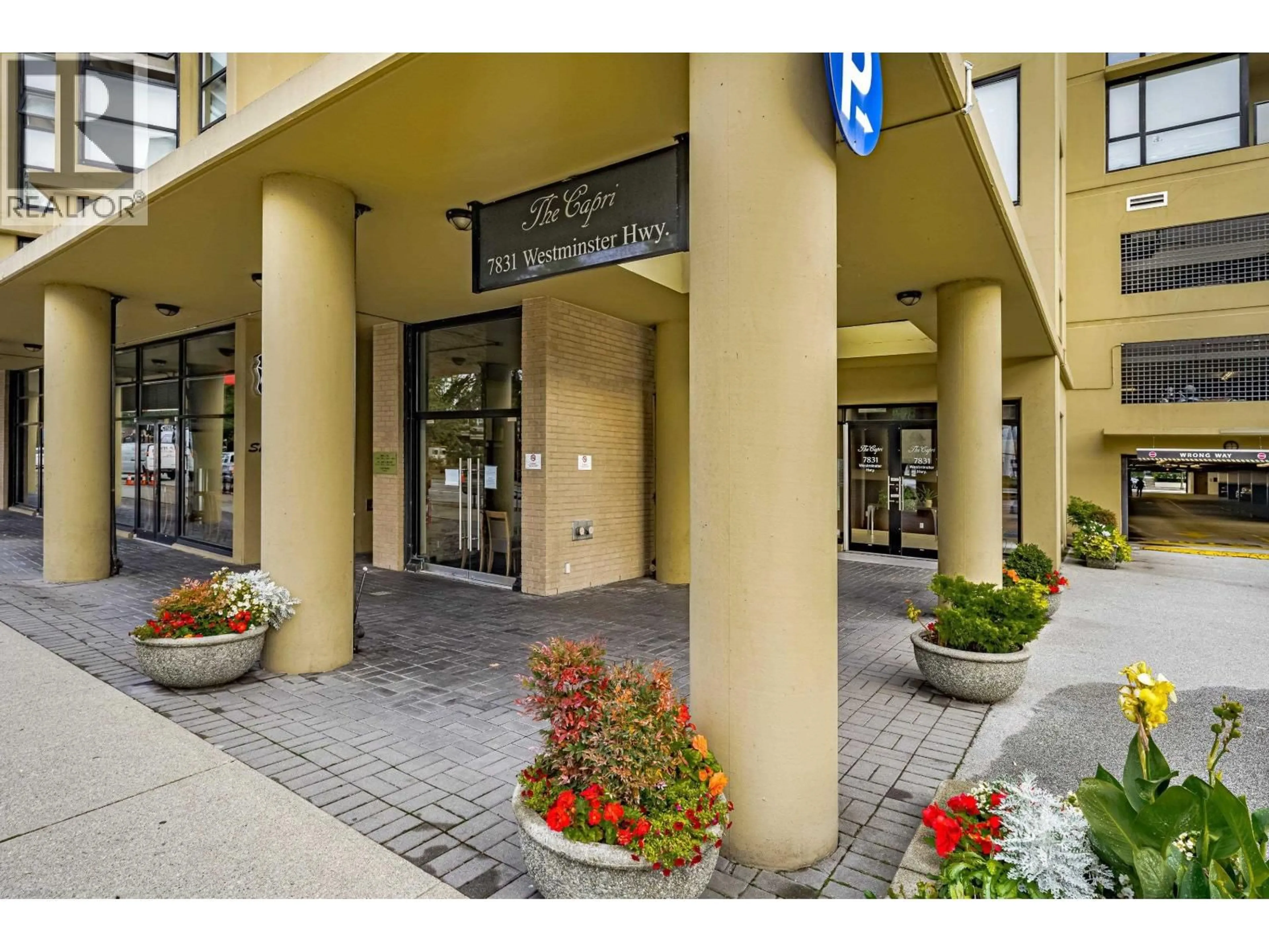 Indoor foyer for 512 - 7831 WESTMINSTER HIGHWAY, Richmond British Columbia V6X1A4