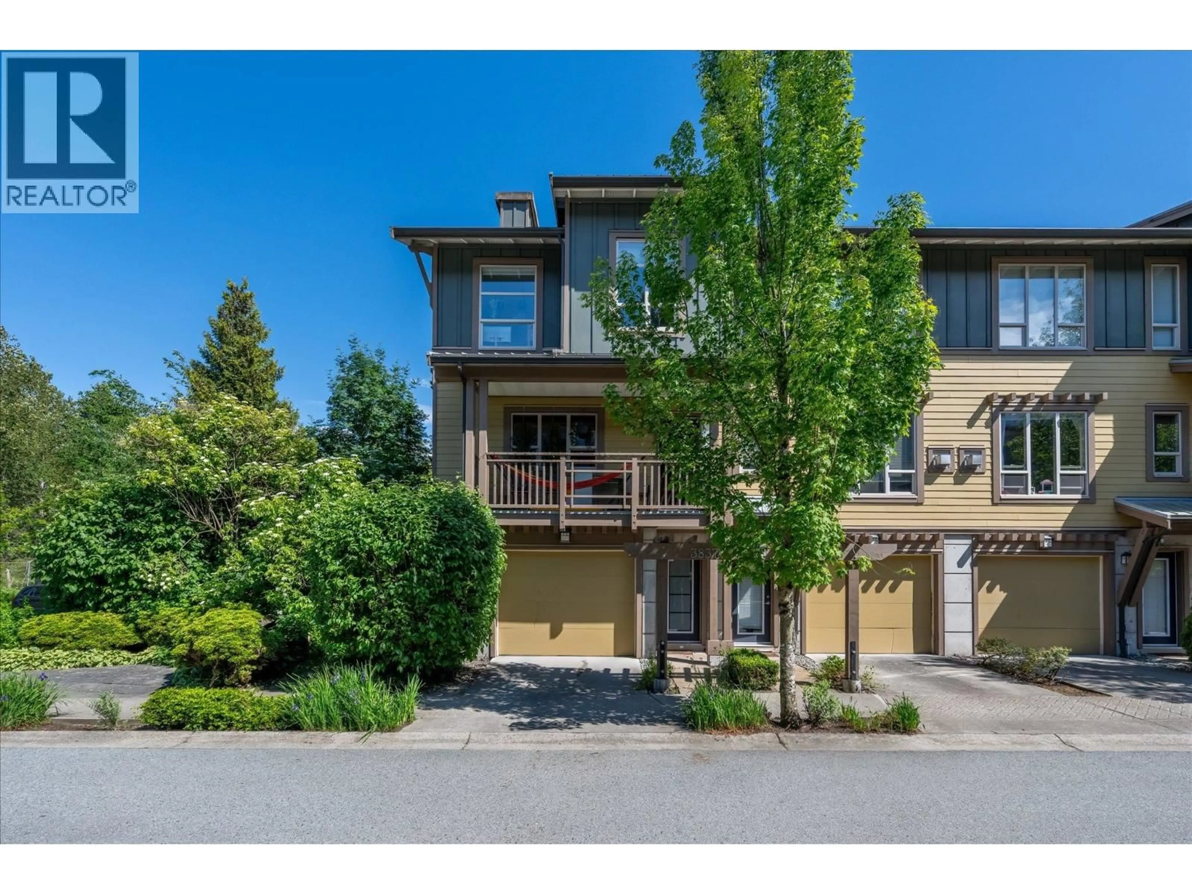 A pic from outside/outdoor area/front of a property/back of a property/a pic from drone, street for 38374 EAGLEWIND BOULEVARD, Squamish British Columbia V8B0R8