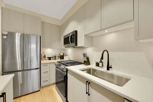 202 - 7506 199A STREET, Langley 3