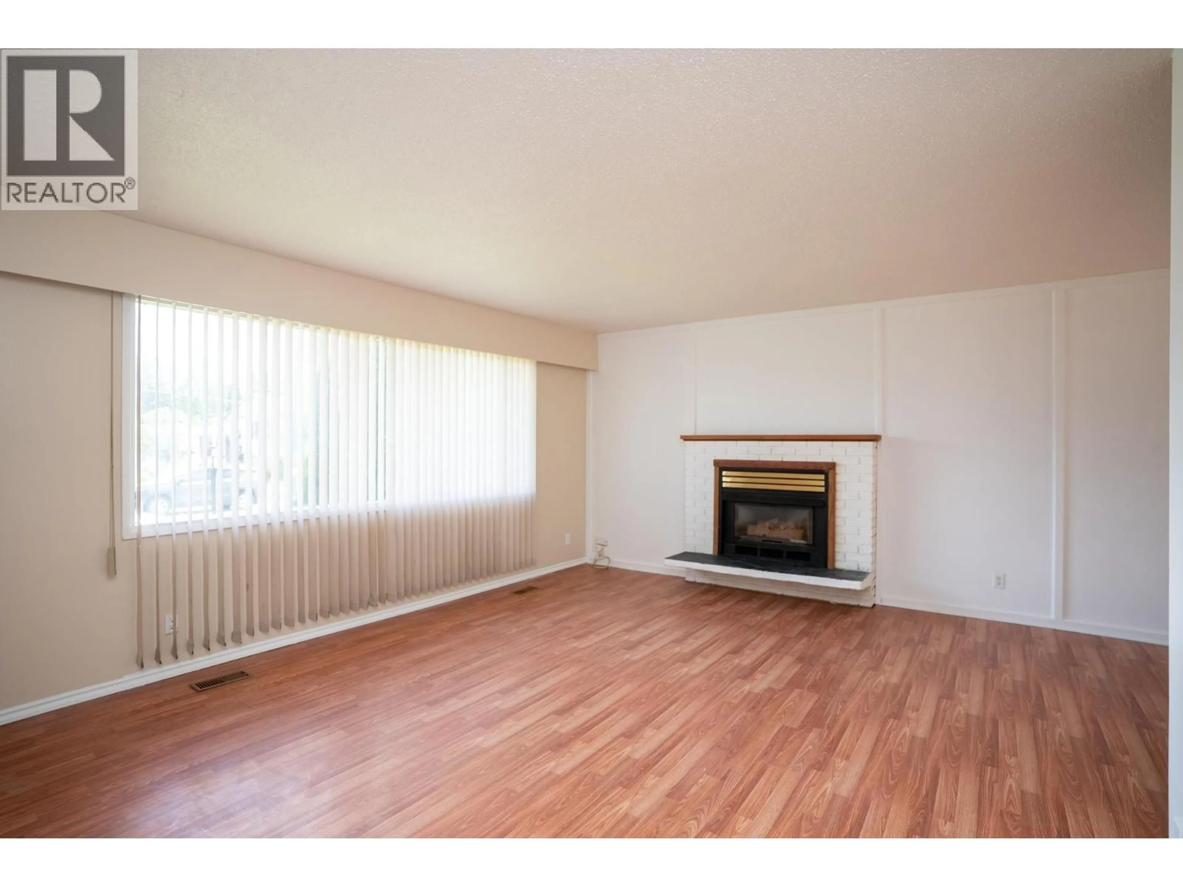 A pic of a room for 2839 UPLAND STREET, Prince George British Columbia V2L2W5